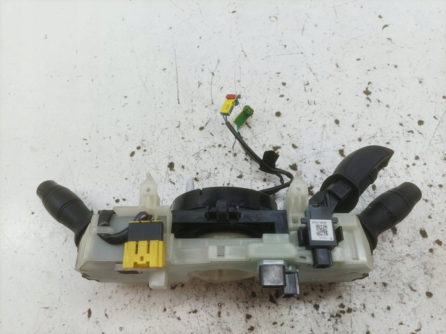 steering wheel levers and controls ring KPL 2556700117R Renault Megane III (2008-2016)