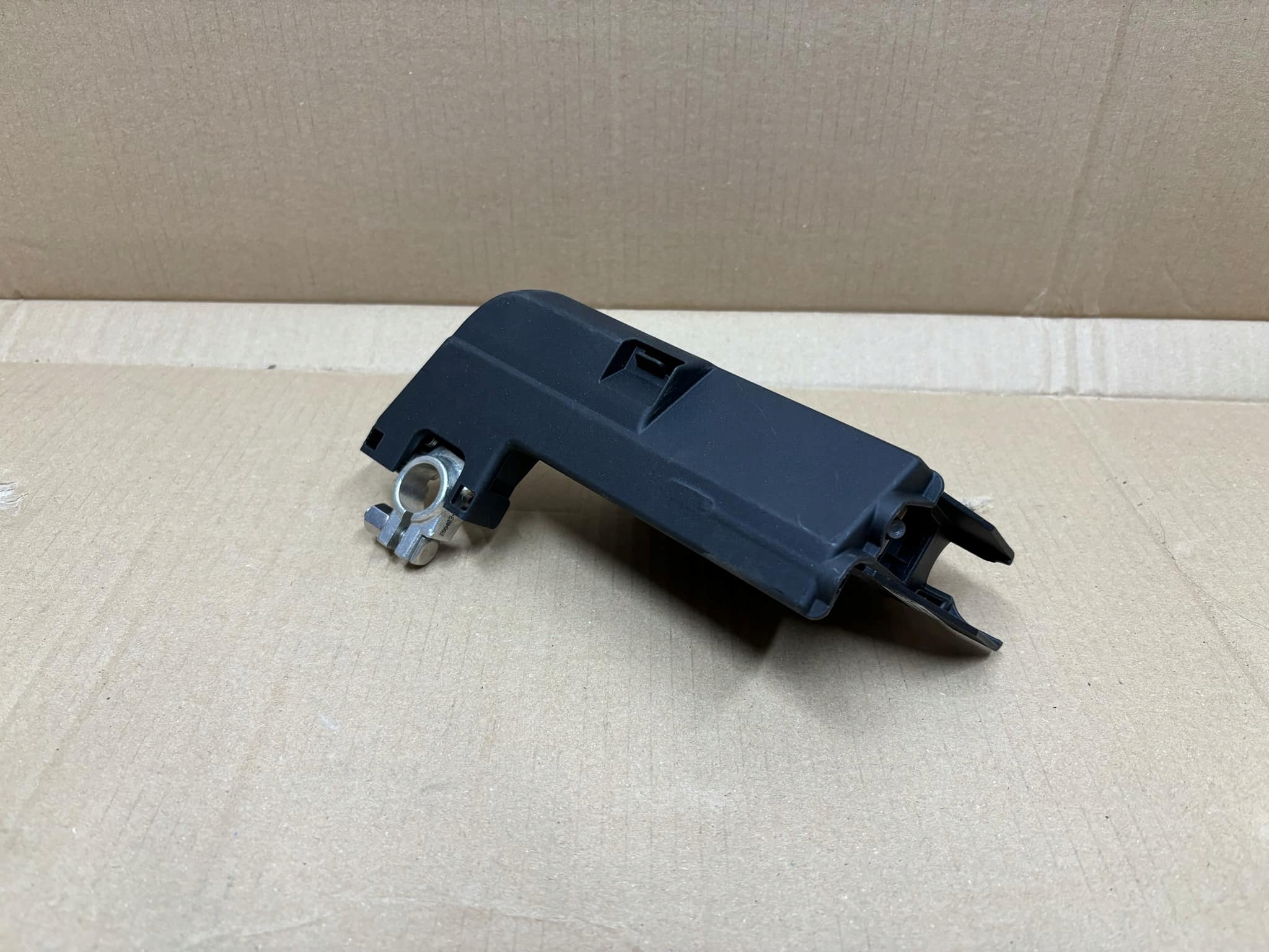 ROZDZIELACZ PRADU terminal plus AUDI A5 RS5 8W0915459H