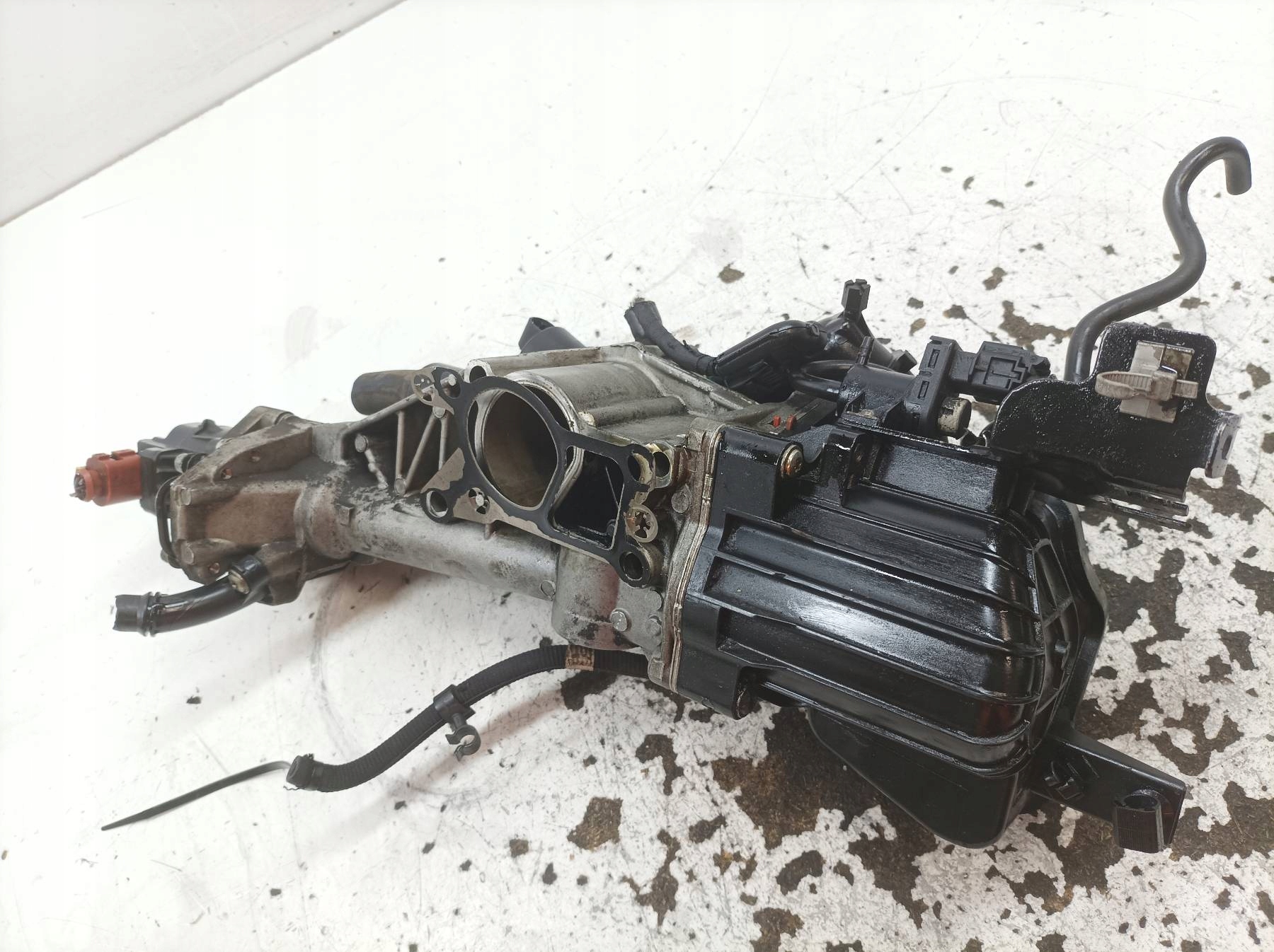 EGR valve 2.0 CDTI Opel Zafira III (2011- )