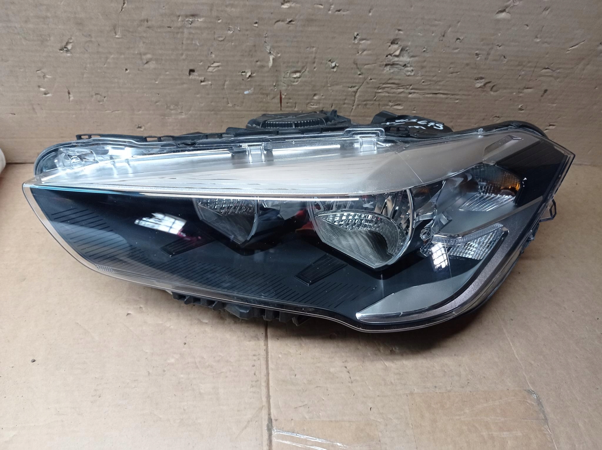 ФАРА ФАРИ ЛІВИЙ BMW X2 F48 ЄВРОПА