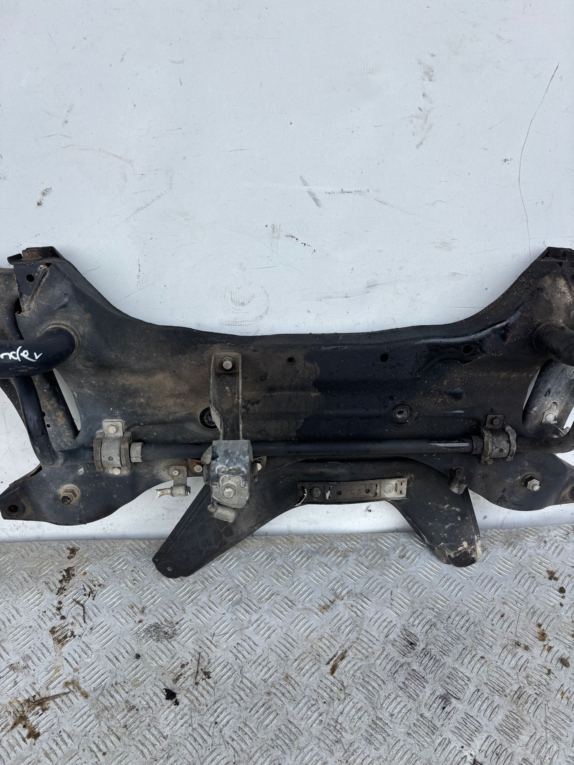 axle beam axle beam sider MITSUBISHI OUTLANDER II 2.2 D