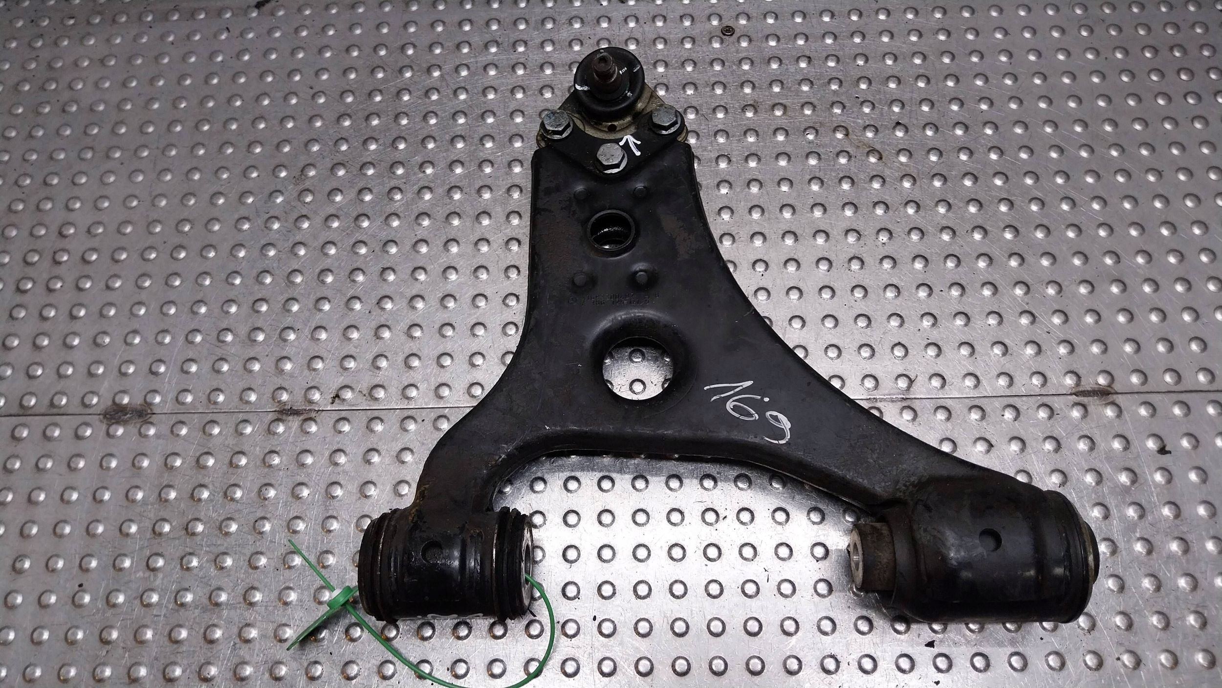 arm left front A1693300407 MERCEDES A KLASA W169 B KLASA W245