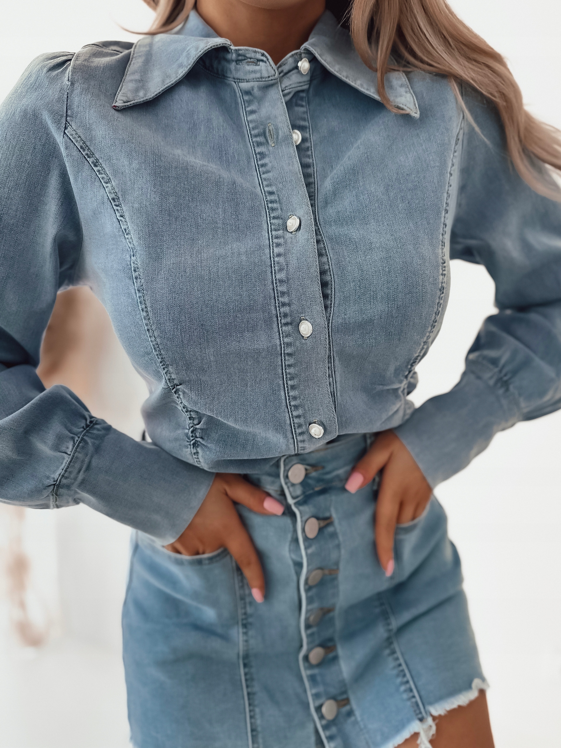 Koszula Damska Jeansowa taliowana elastyczna ozdobne guziki XL Model GY7958