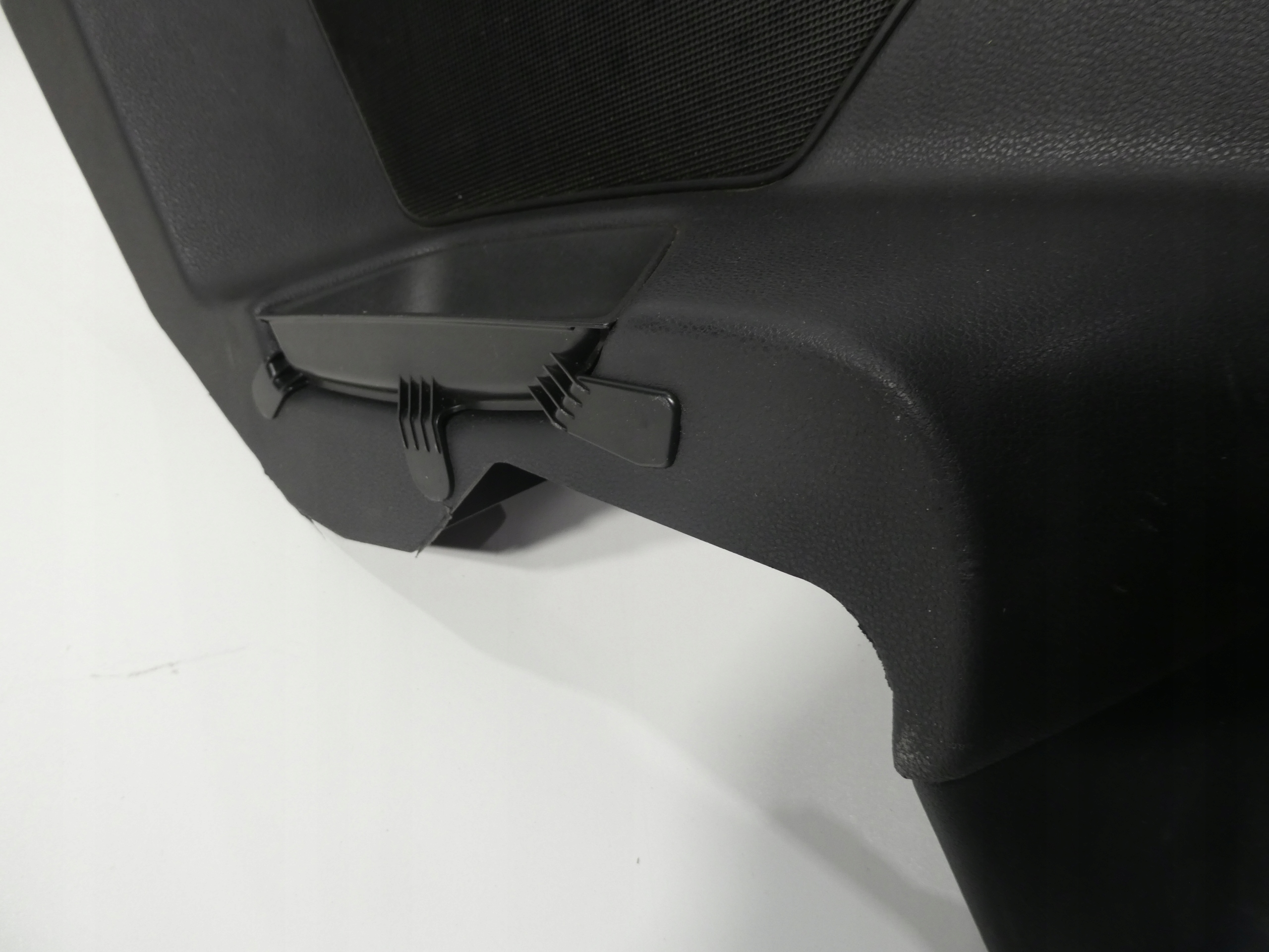 MERCEDES W207 CABRIO side upholstery A2076903525