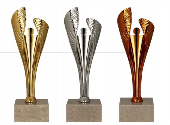 

Puchary kpl 3szt wysokość 16 cm