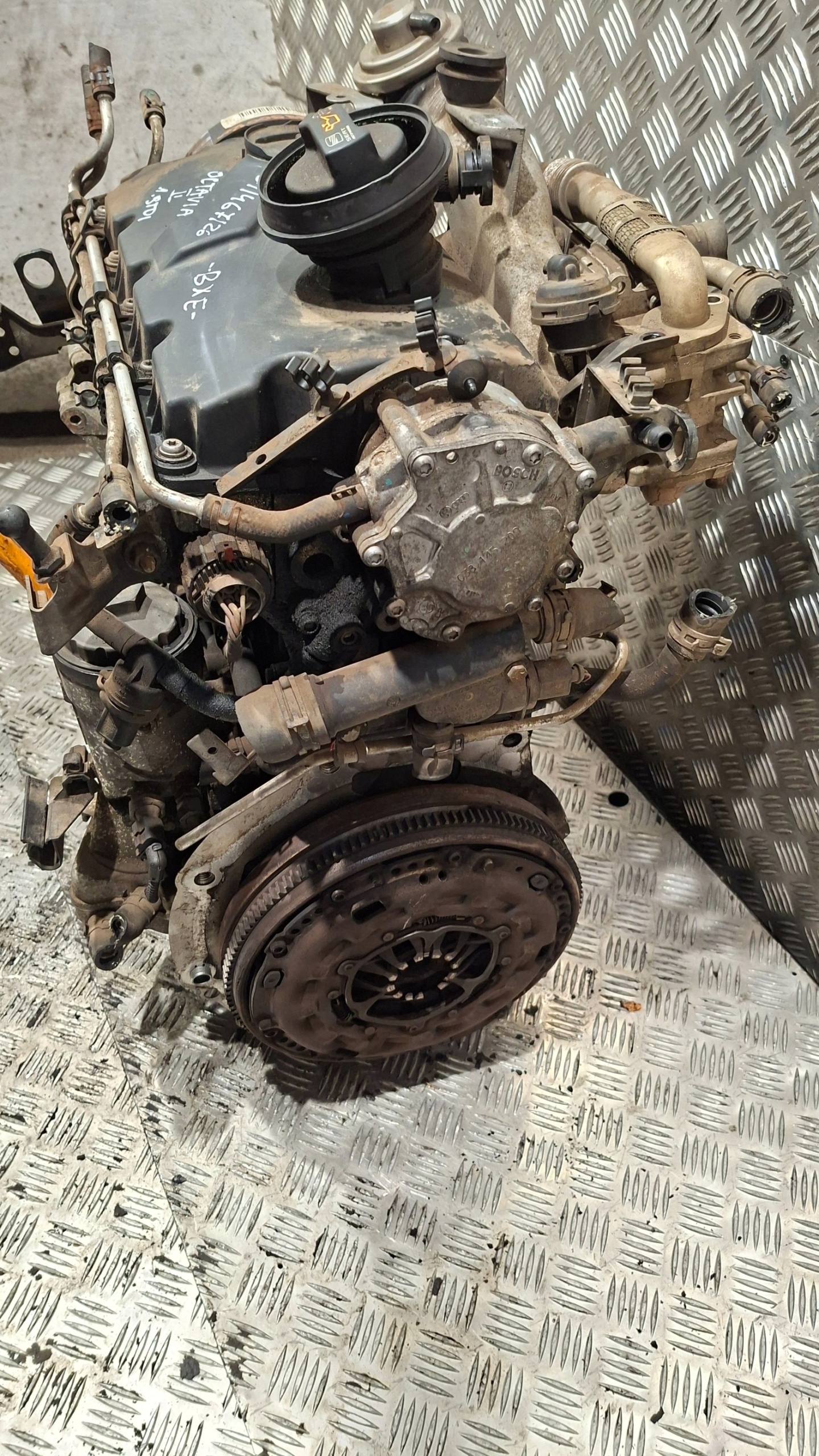 engine pillar Z UKLADEM PALIWOWYM SKODA OCTAVIA II 1.9TDI BXE