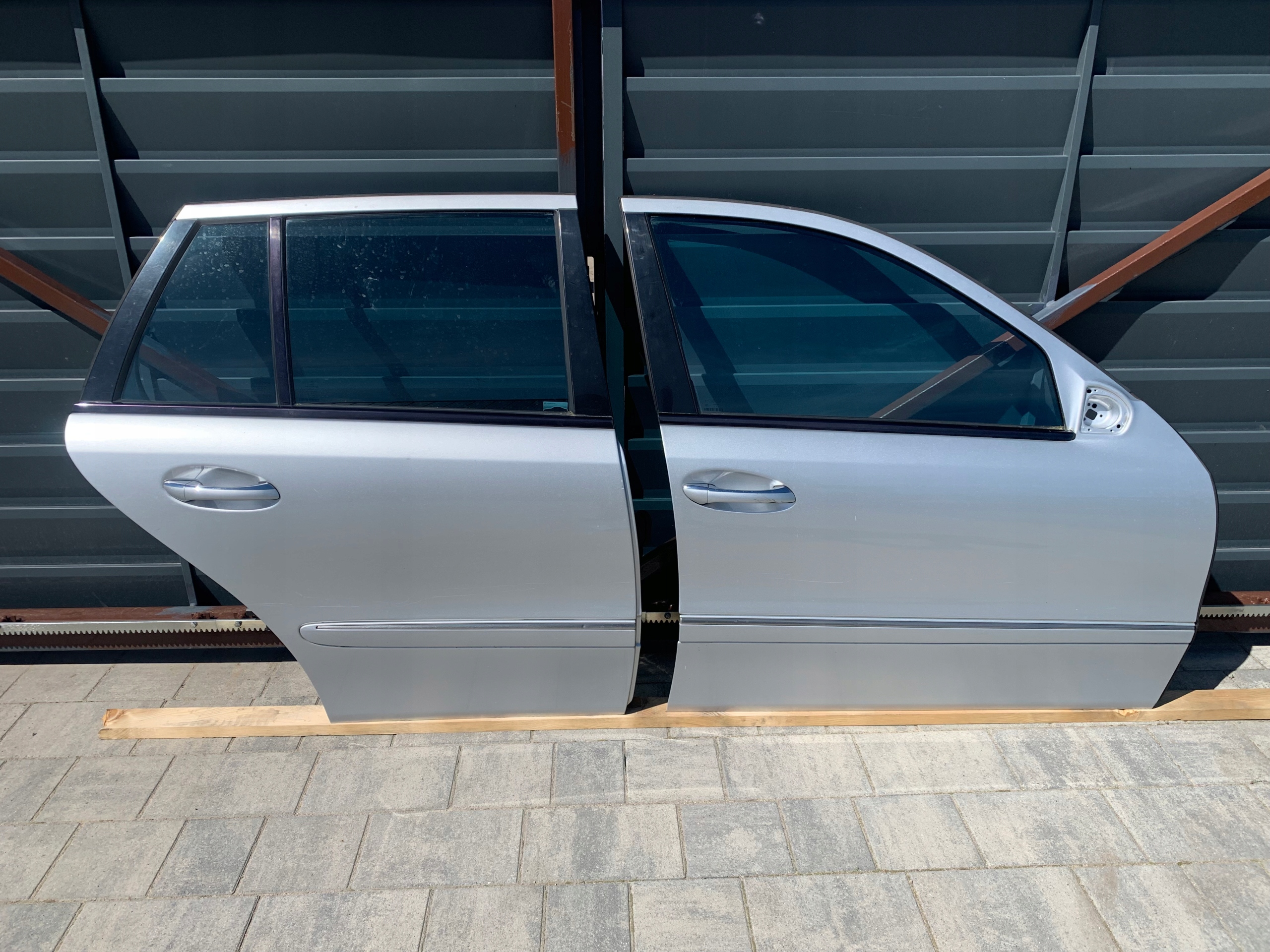 MERCEDES W211 DRZWI PRAWY PRZÓD PRAWE PRZEDNIE 775u C775u