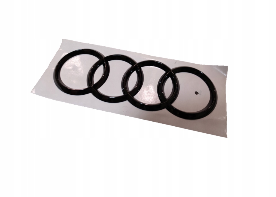 4K8853742B - Чорна емблема значок AUDI на люк AUDI A7