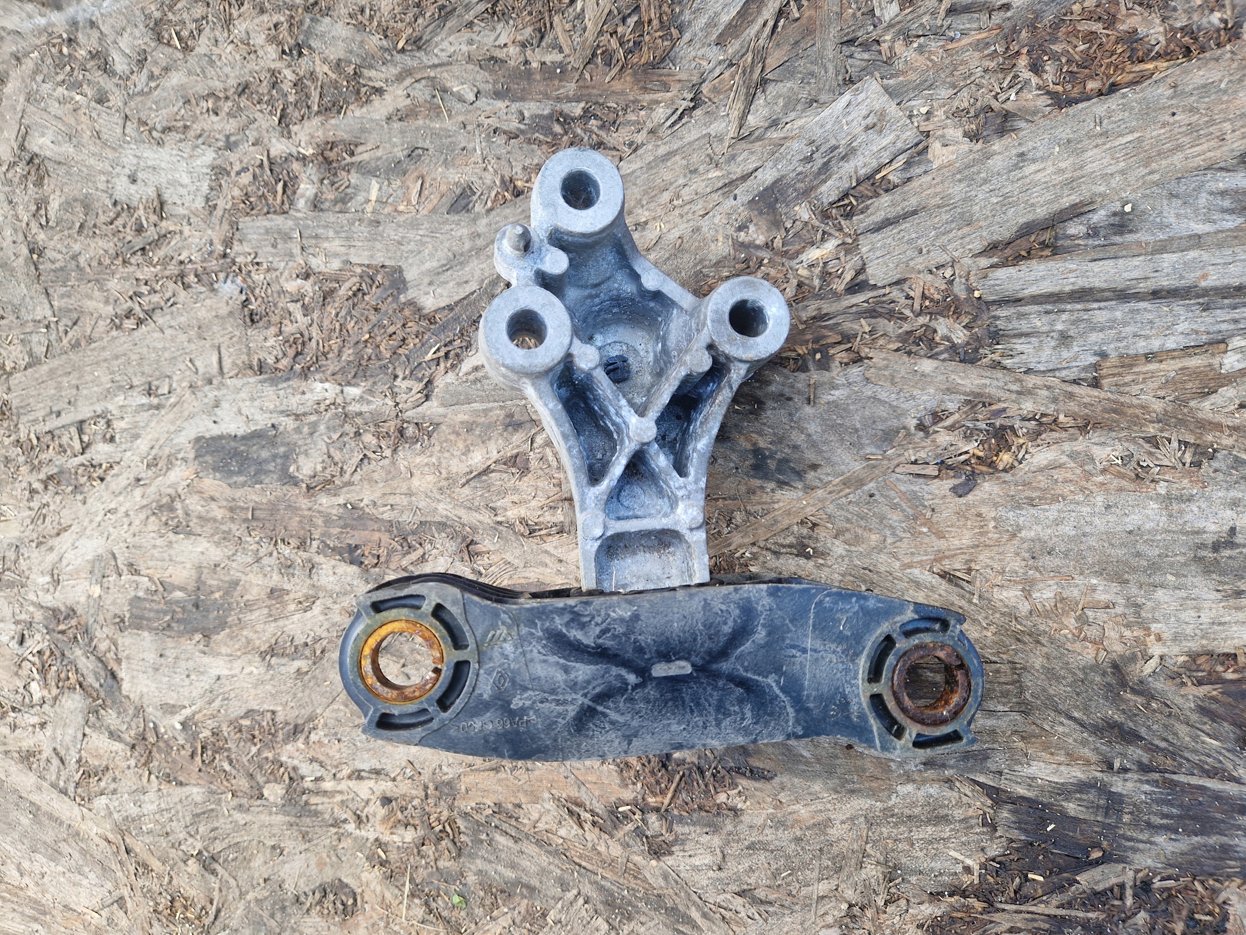 holder engine mount RENAULT CLIO KANGOO 1.2 112843505R