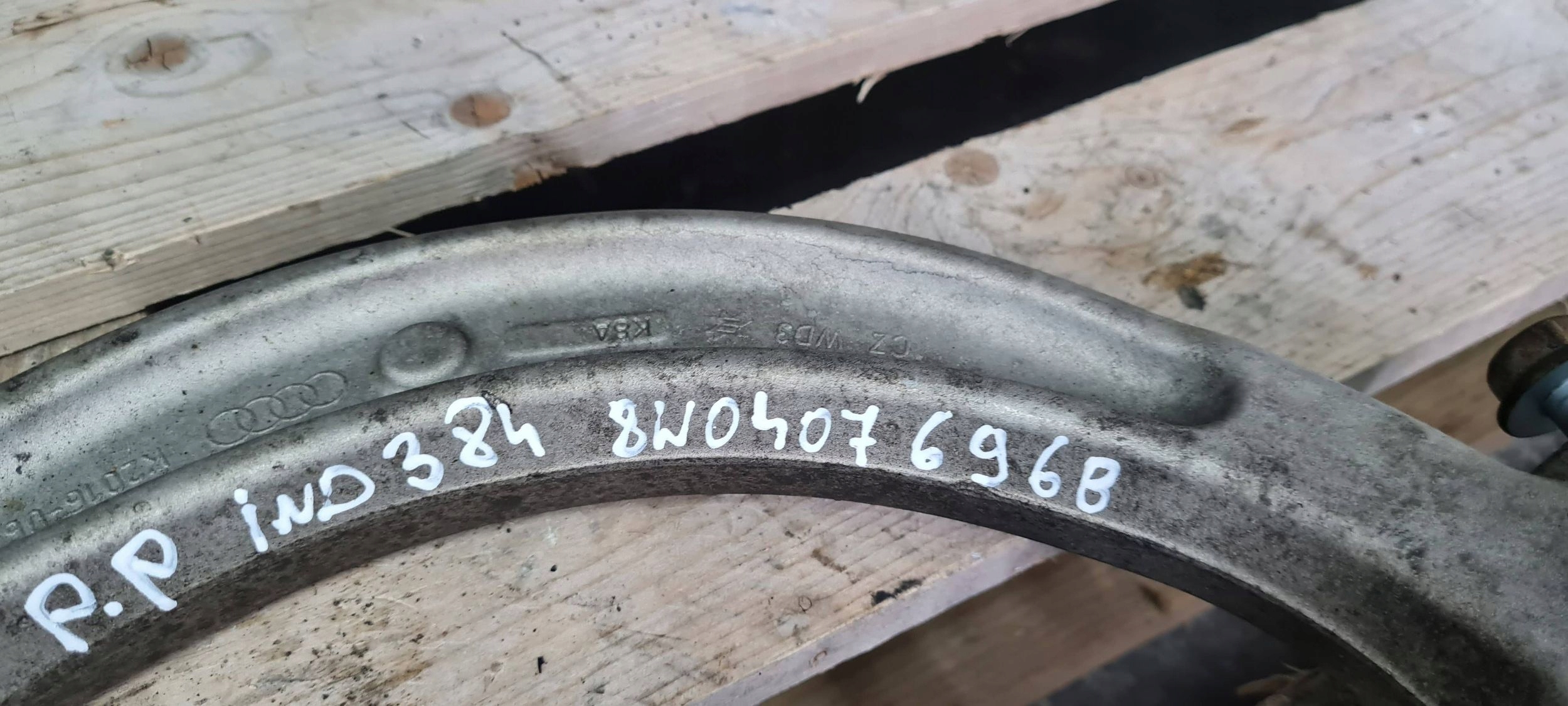 A5 8W LIFT arm lower right front front 8W0407696B A4 B9 8W Q5 80A