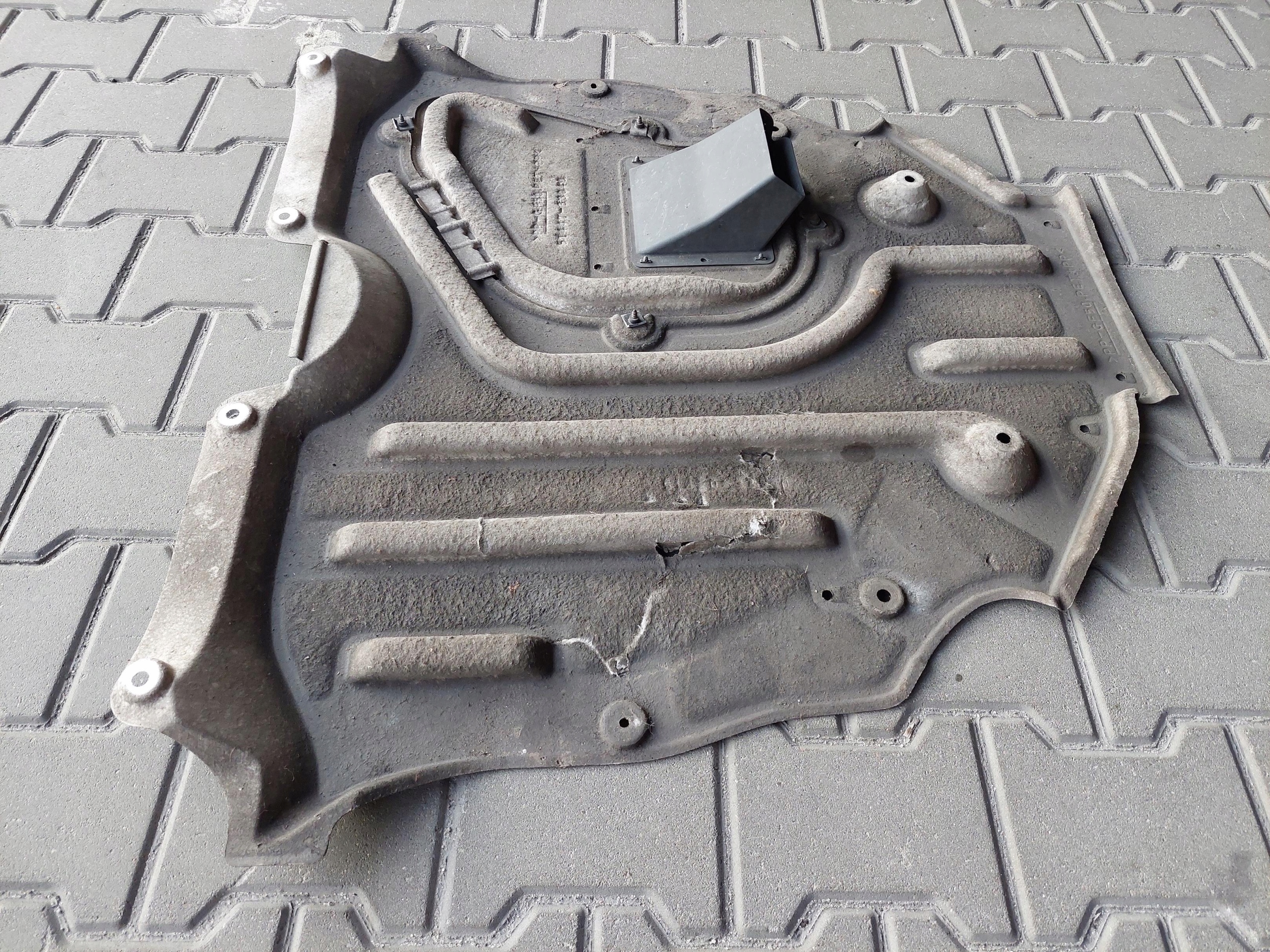 cover below engine LEXUS ES VII 7 300 H 2.5 HYBRID