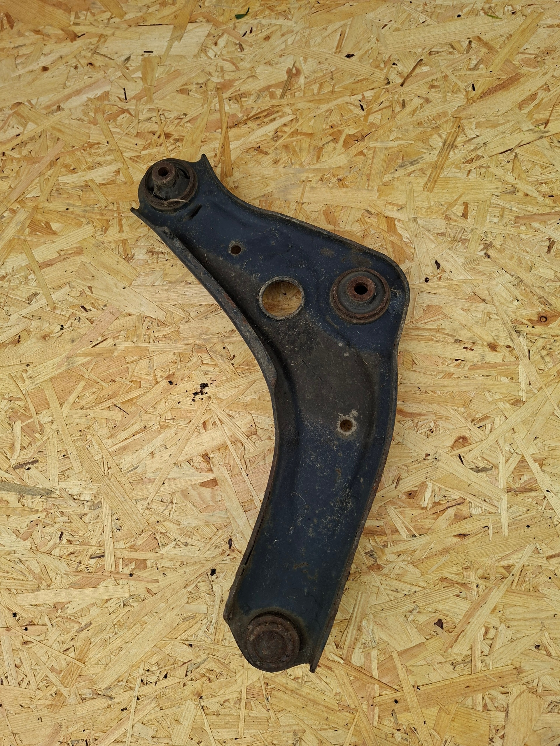 arm front front left NISSAN QASHQAI J11