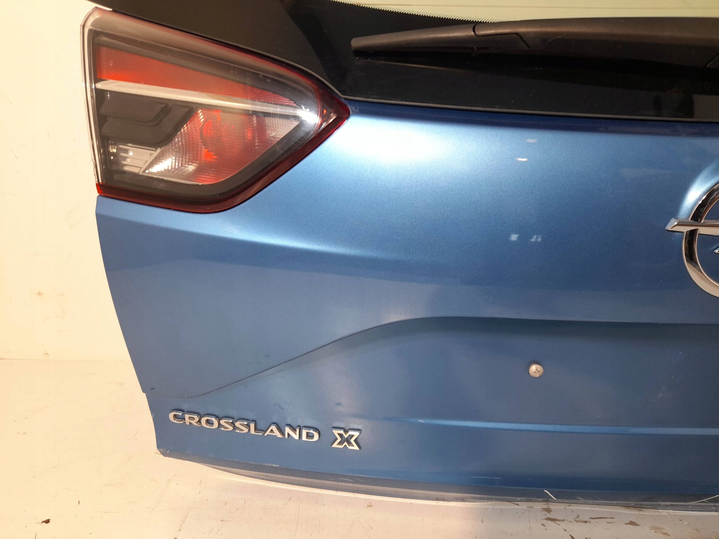 OPEL CROSSLAND X boot doors blue 2019 ROK (H163) RYSY