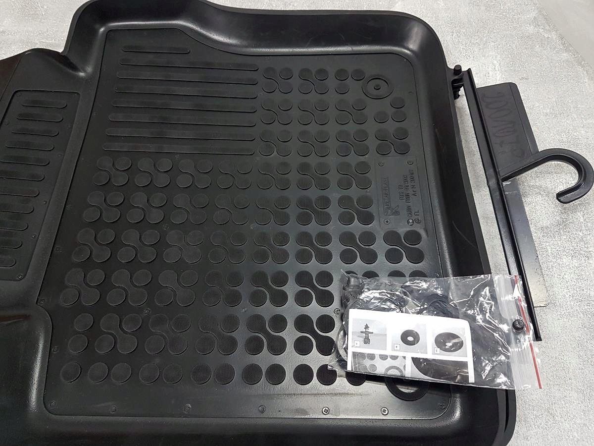 Stopery gratis Fiat Linea 2007-2018 Kolor czarny