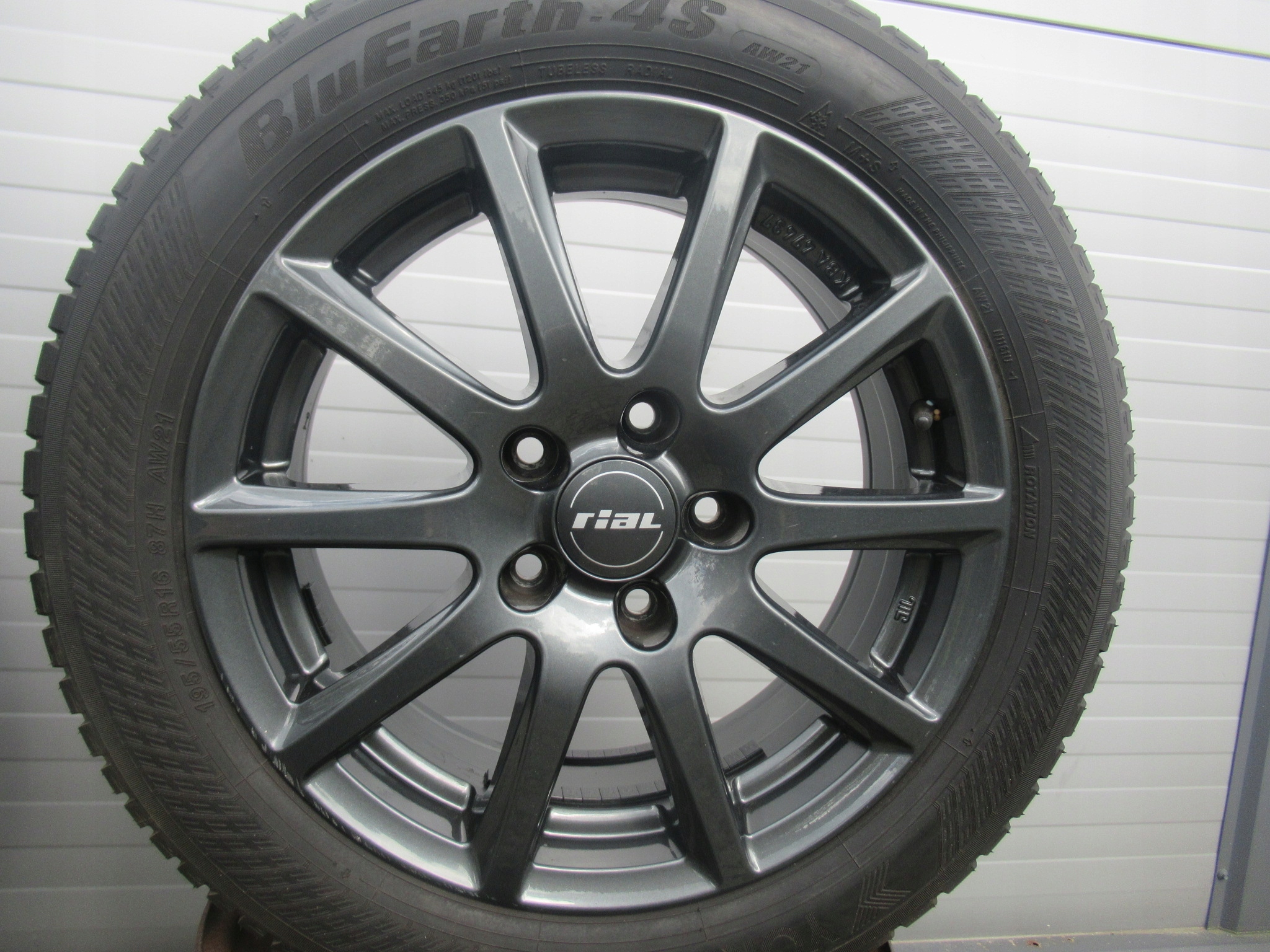 ALU+OPONY WIELOSEZON R16 SUZUKI SWIFT SPORT Szerokość opony 195 mm