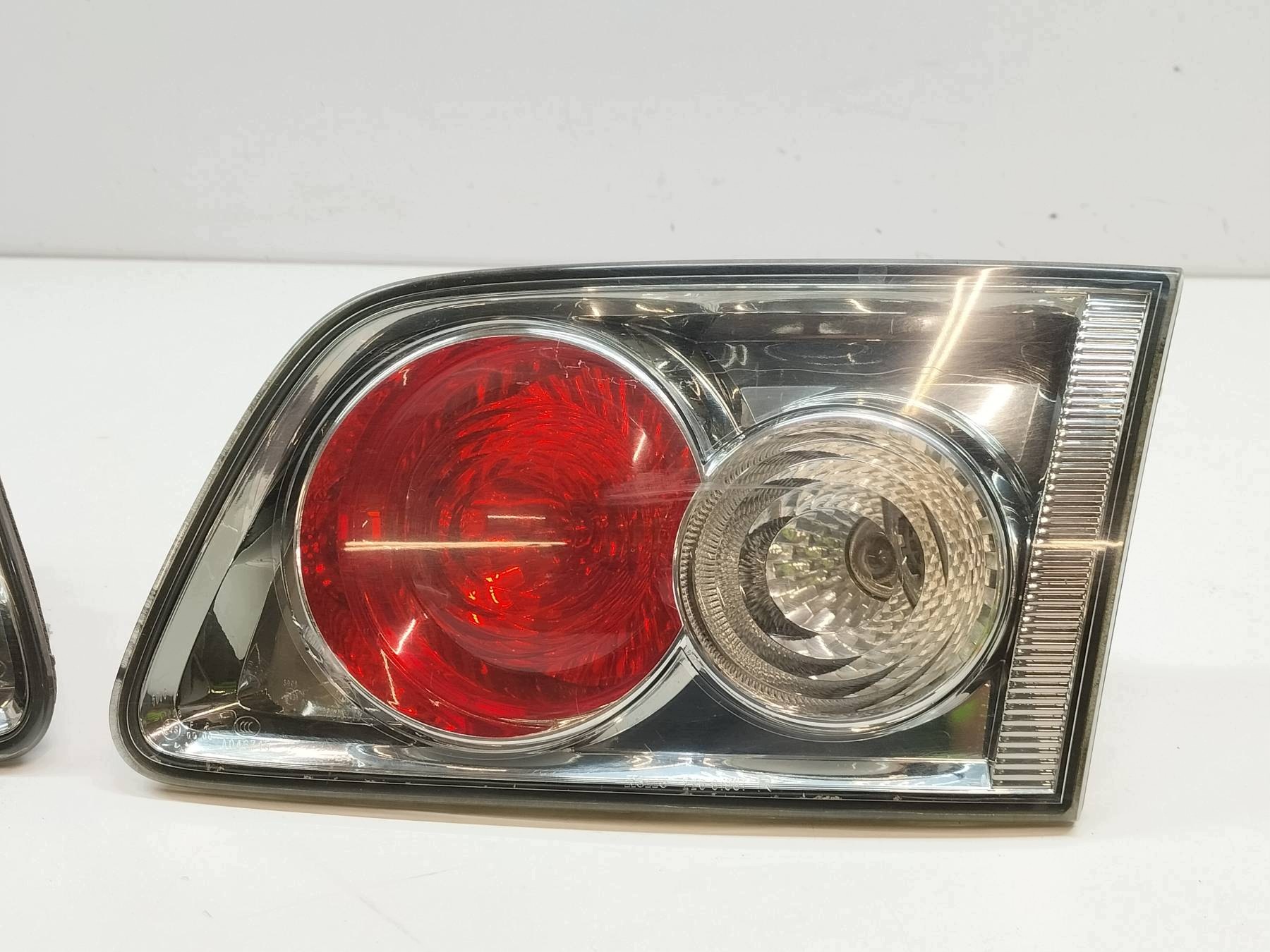 feu arrière KOMPLET du capot KOMBI Mazda 6 et (2002-2008)