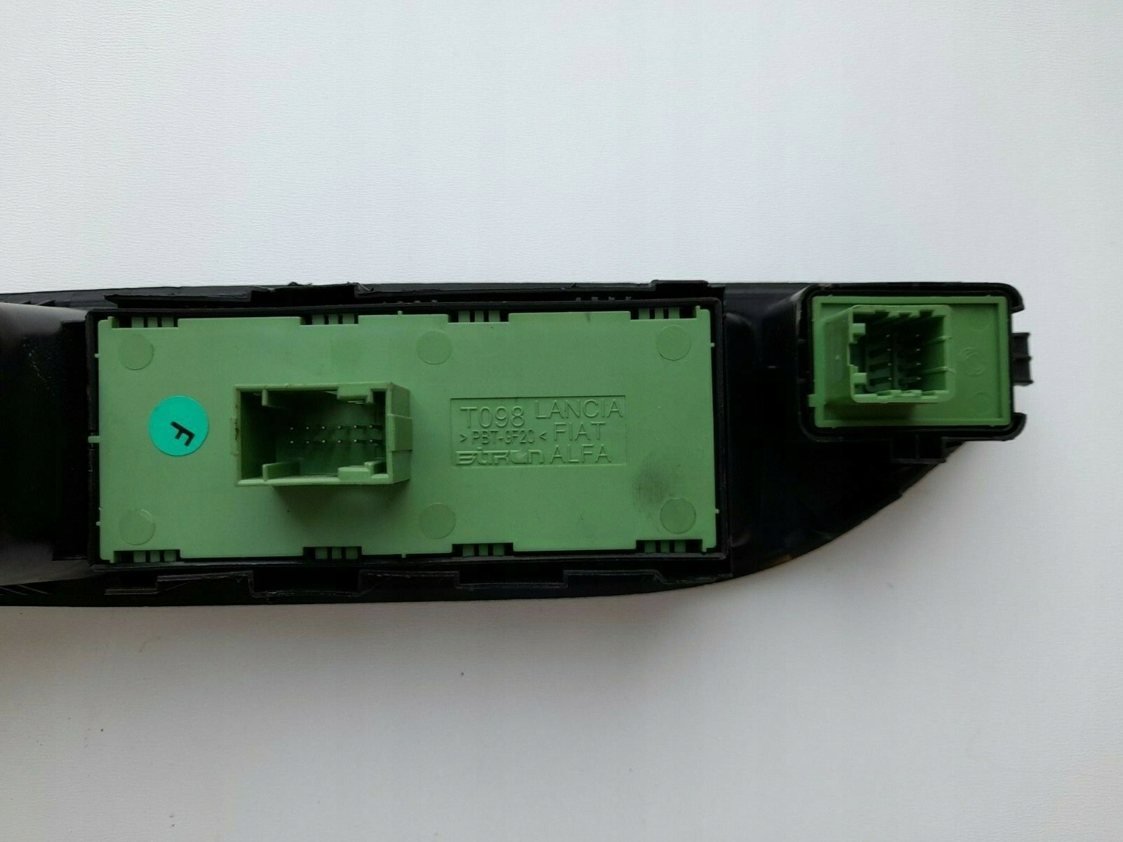 PEUGEOT CITROEN window control switch left 98319739ZD