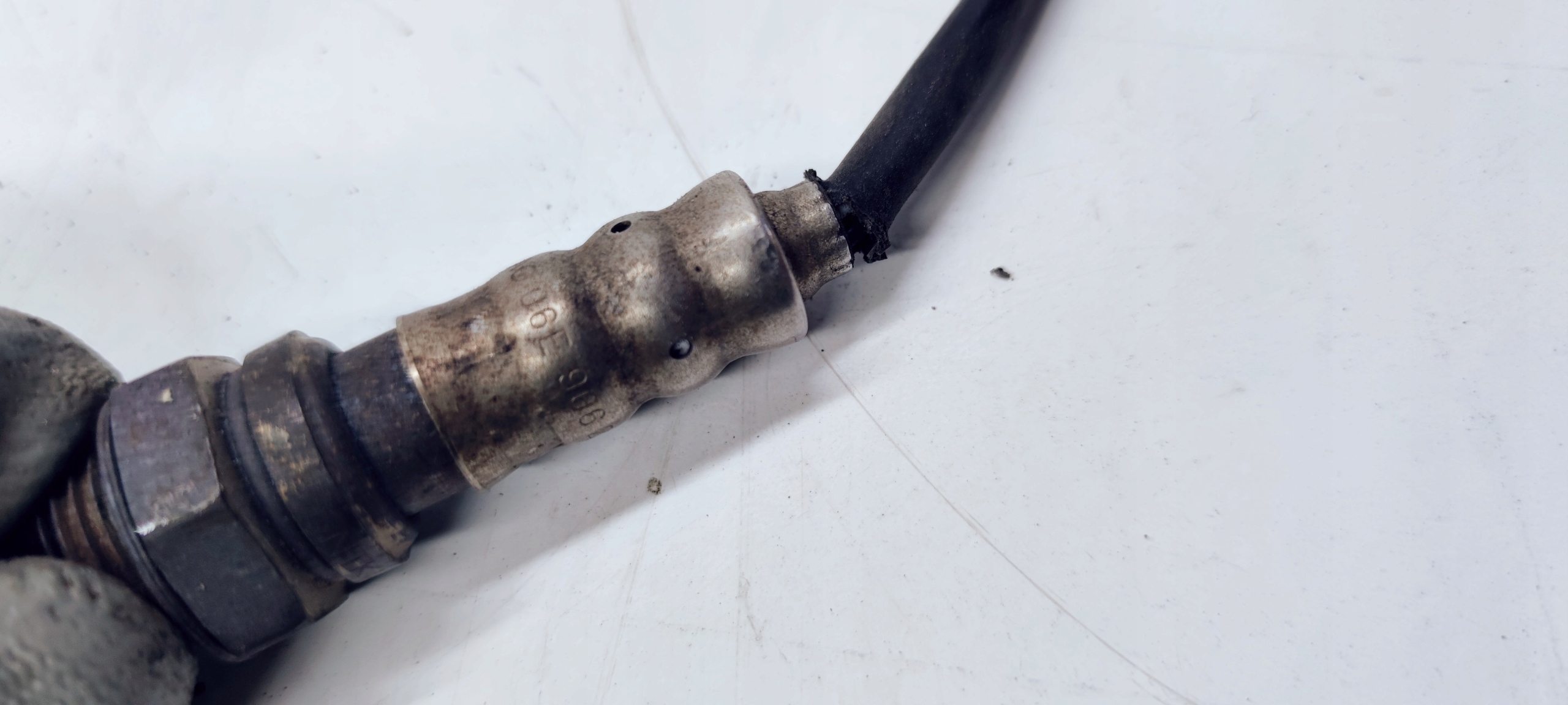 Sensor TEMPERATURY Gase SONDA AUDI 06E906265AA