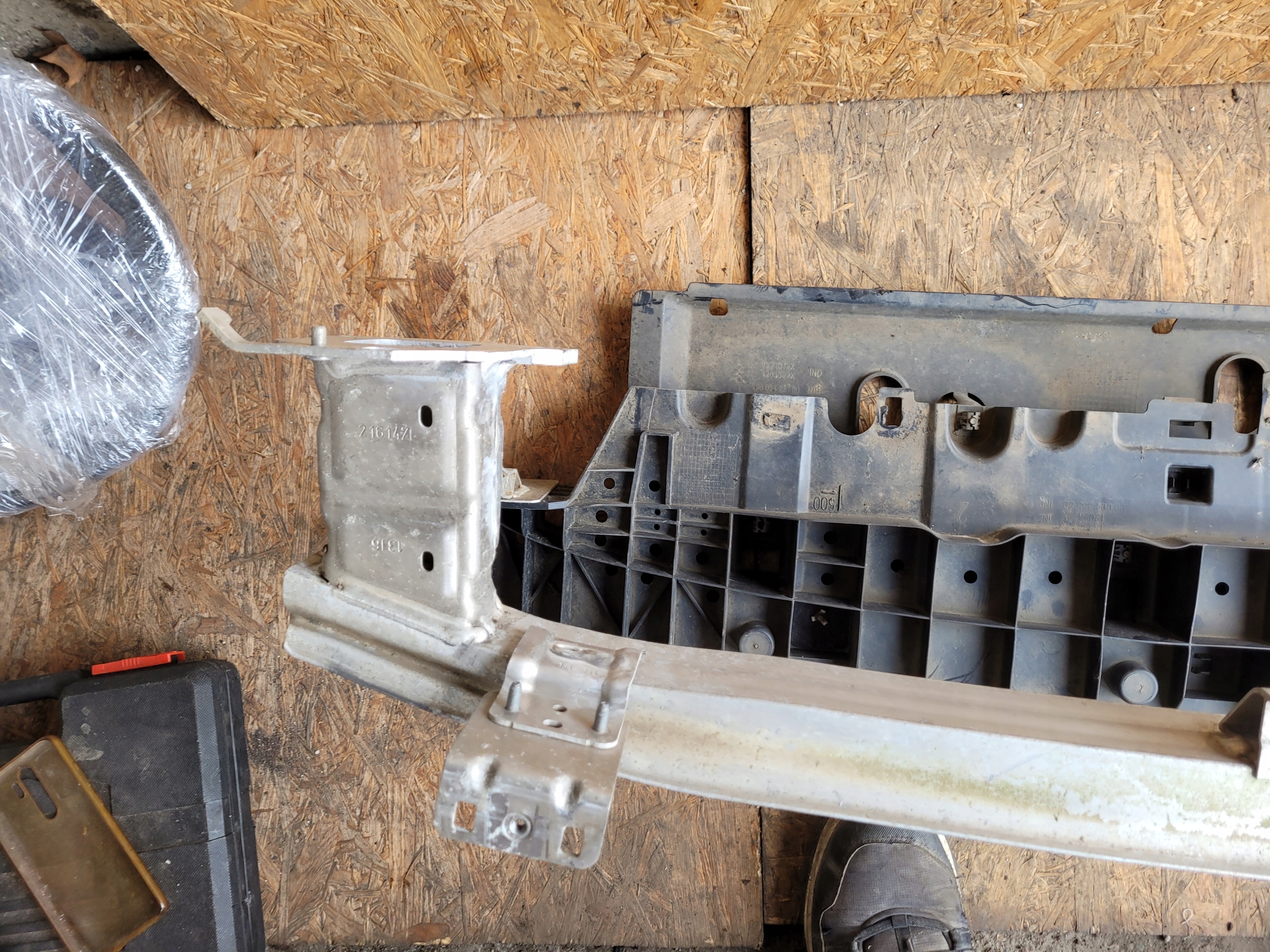 sider below bumper front front PEUGEOT 2008 and