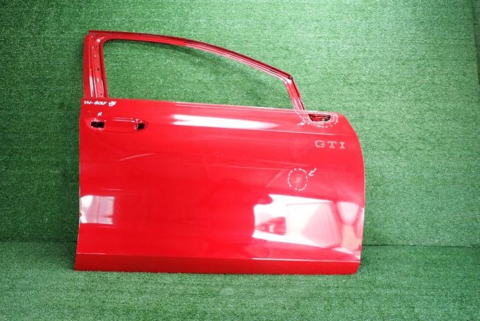 VW GOLF VIII 8 dveře pravé přední předek
