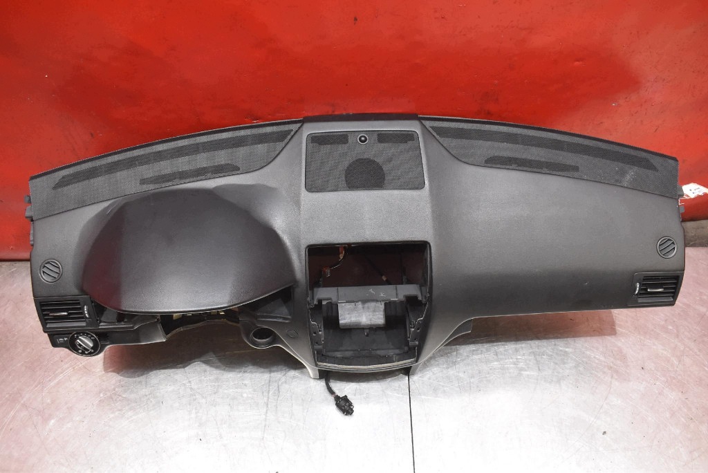 dashboard instrument panel console cockpit airbag EU MERCEDES C-KLASA W204 07-12