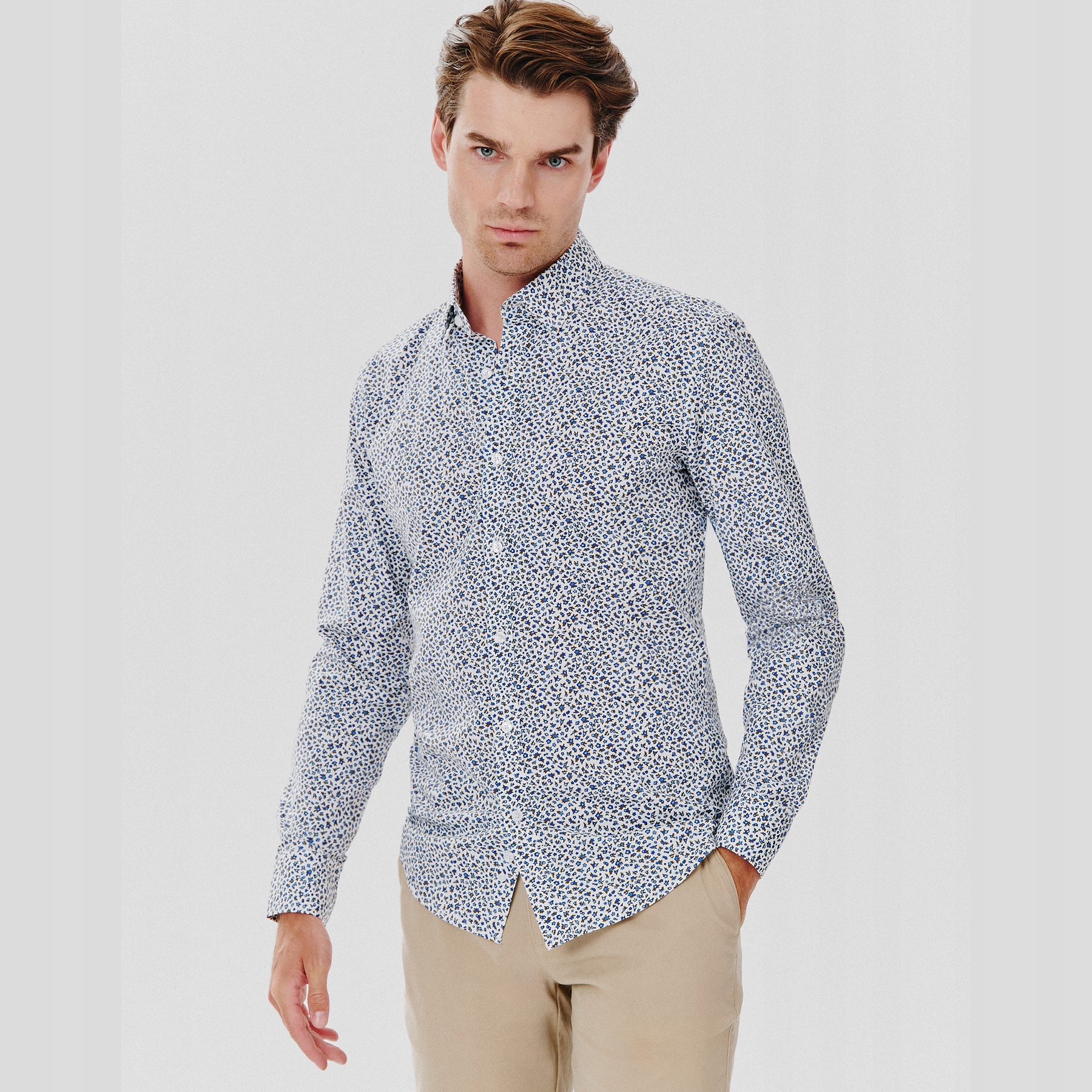 Bílá pánská košile s květinovým vzorem a dlouhým rukávem Pako Lorente vel S