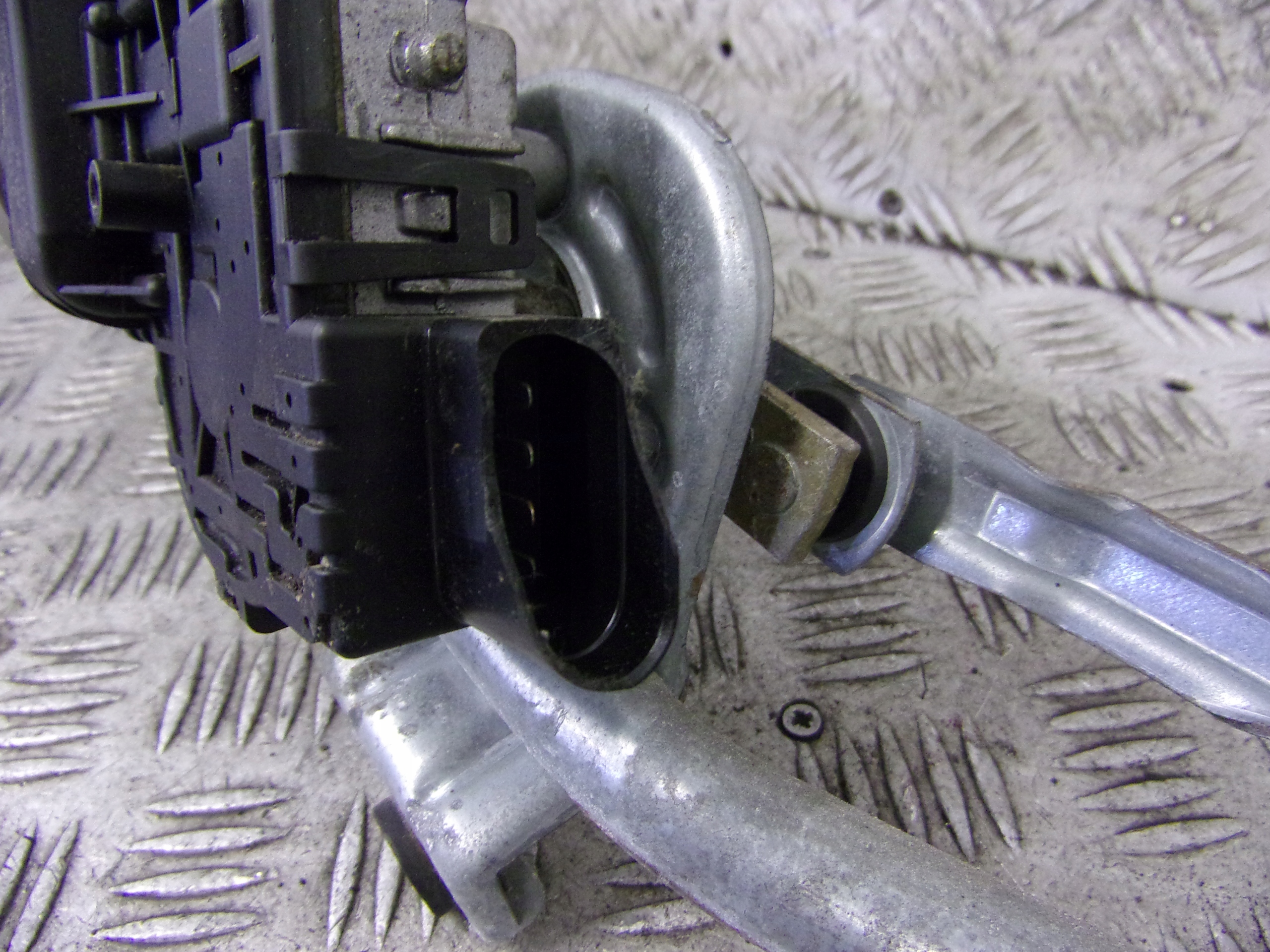 wiper mechanism front SKODA SUPERB 3B1955113D