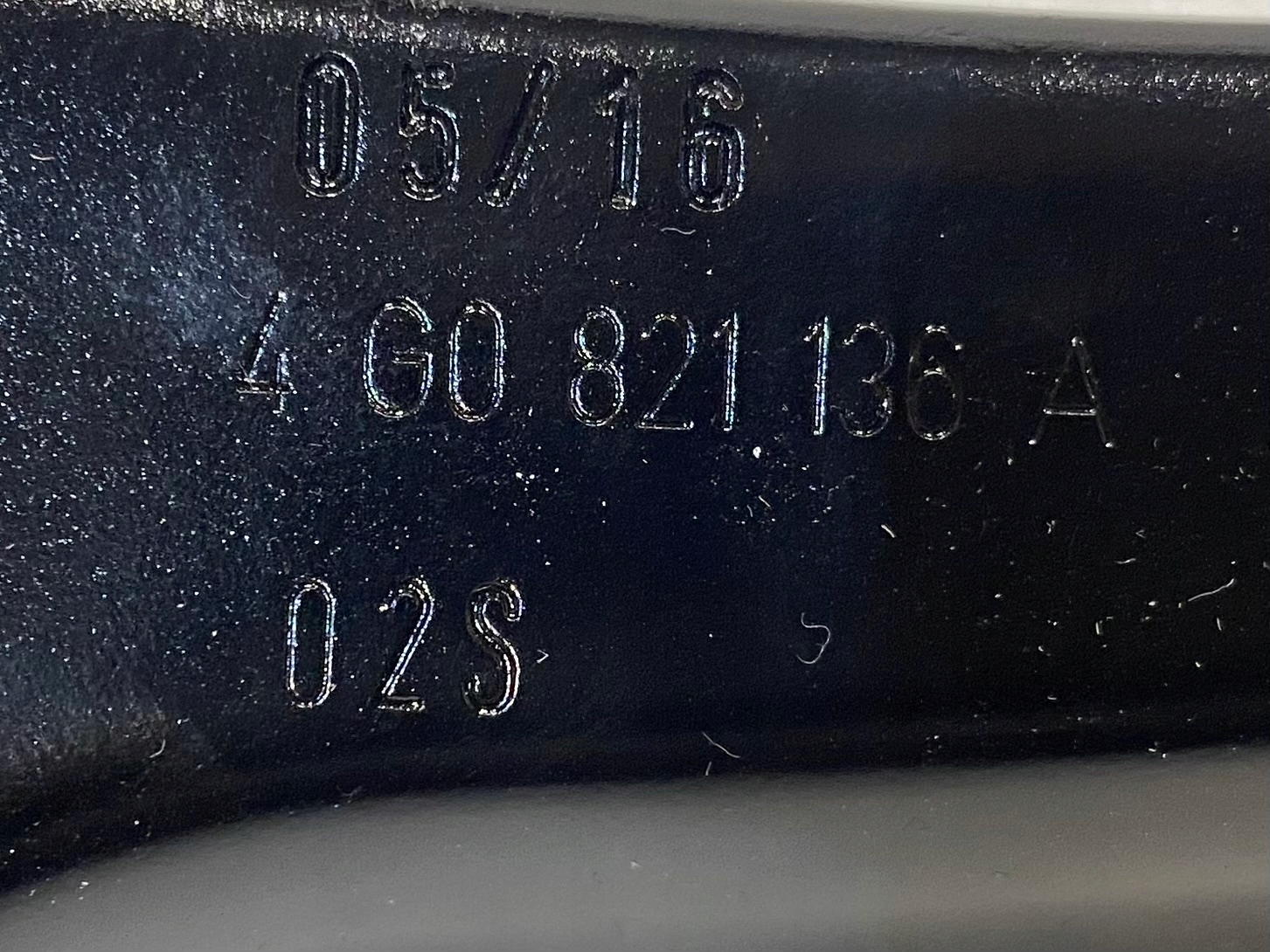 AUDI A6 C7 staffa parafango 4G0805816 4G0821136A