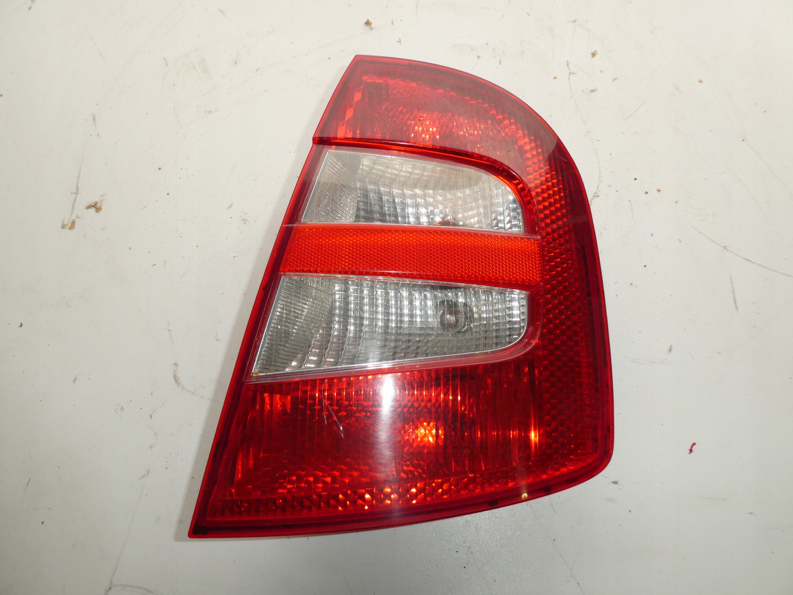 light rear part rear right Skoda Fabia HB 6Y6945096