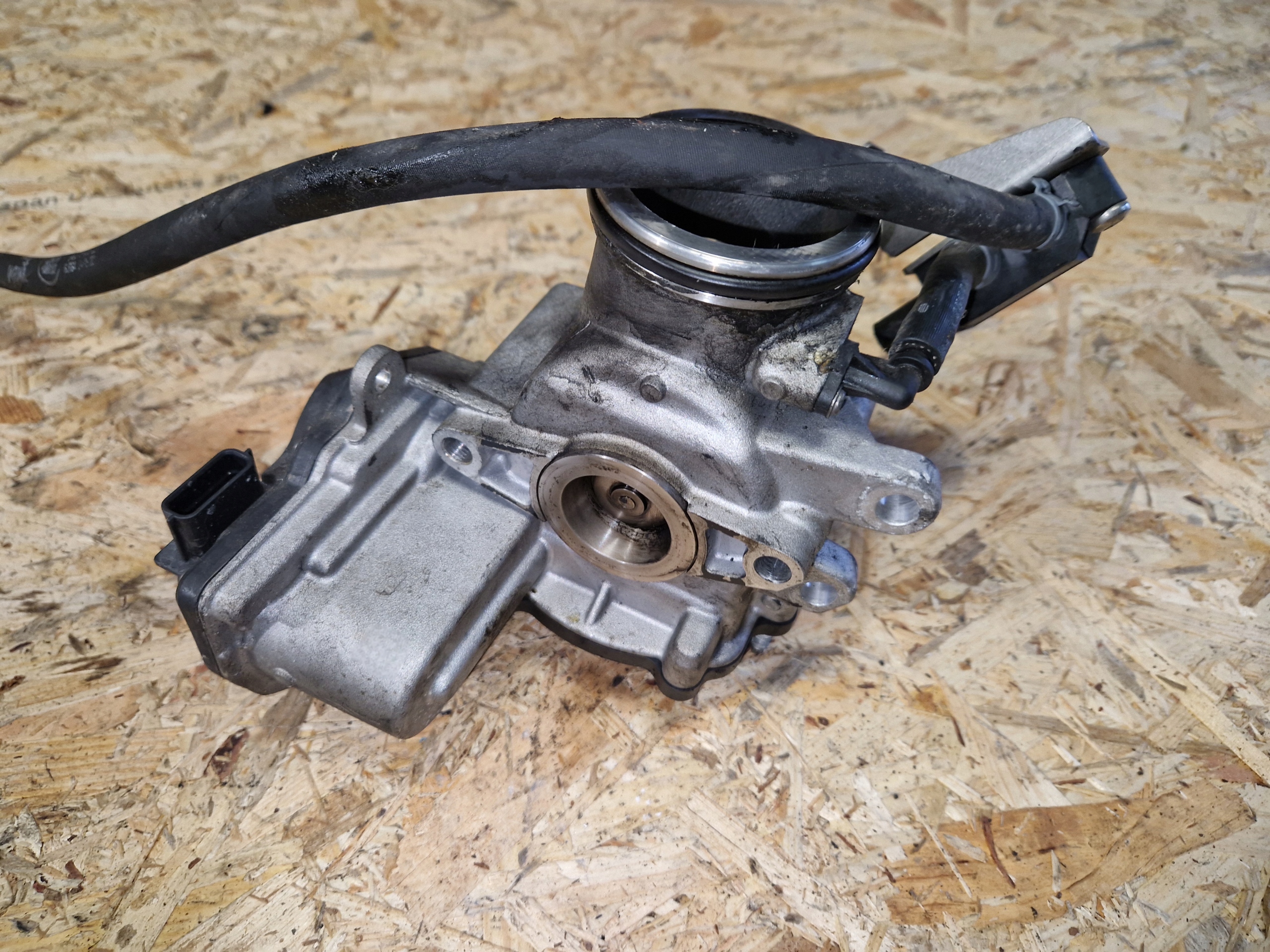 throttle flap RANGE ROVER EVOQUE L538 2.0D G4D3-5H273-BB