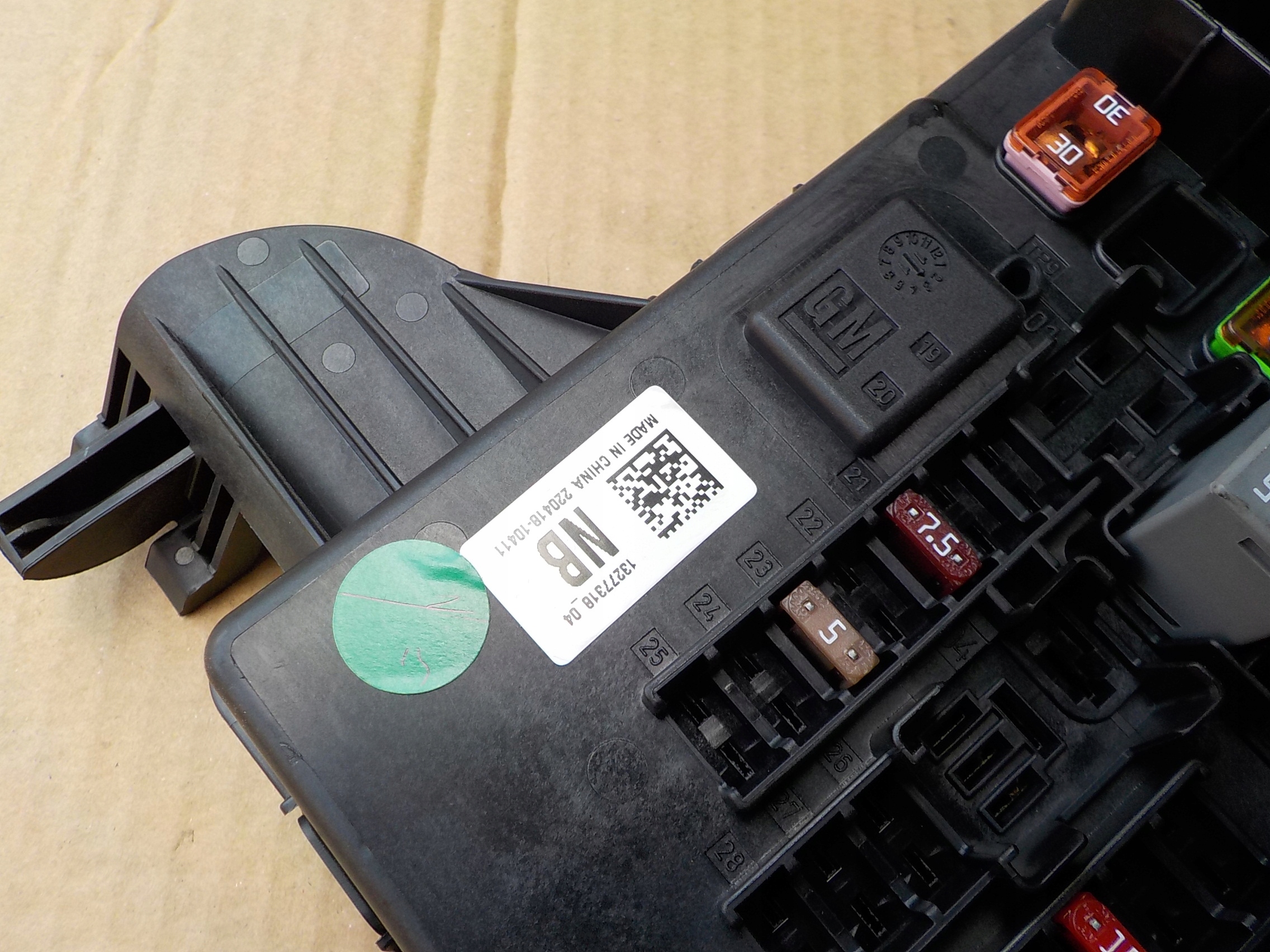 module compartment bsi opel insignia a 13277318