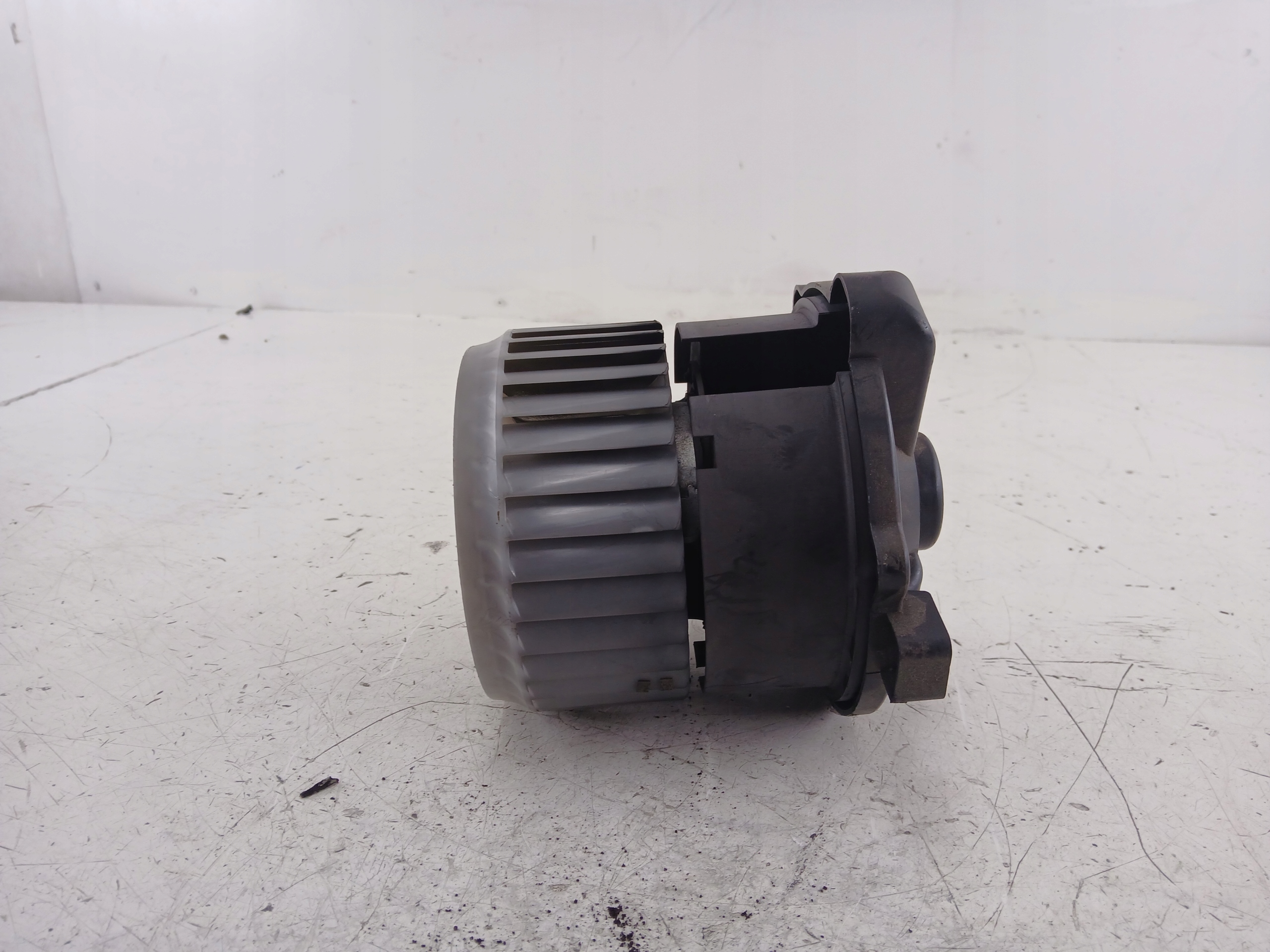 MITSUBISHI COLT VI heating air conditioning devices MF016070-0701