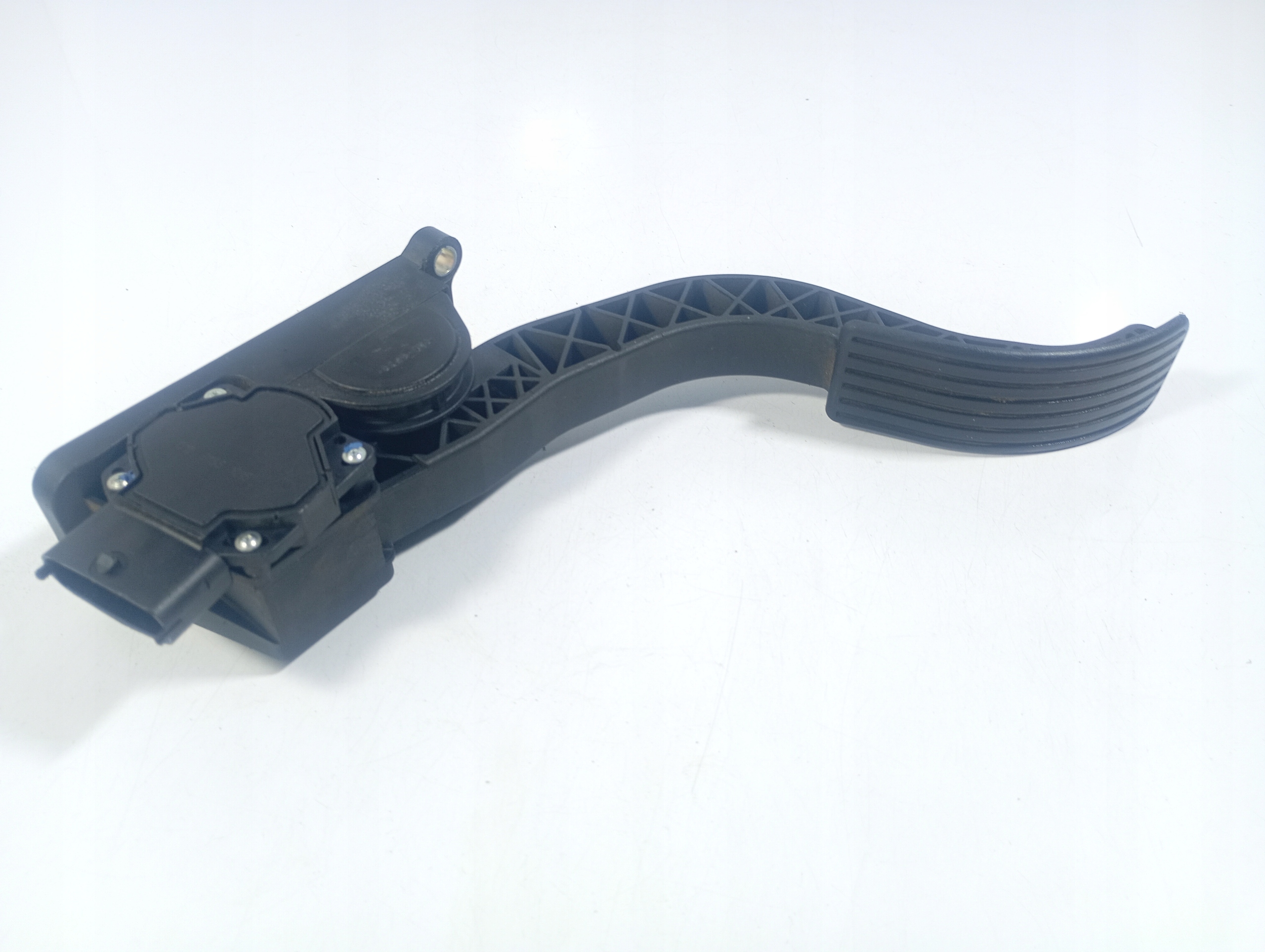 Kia Carnival 98-10 lever accelerator pedal OE 0281002541