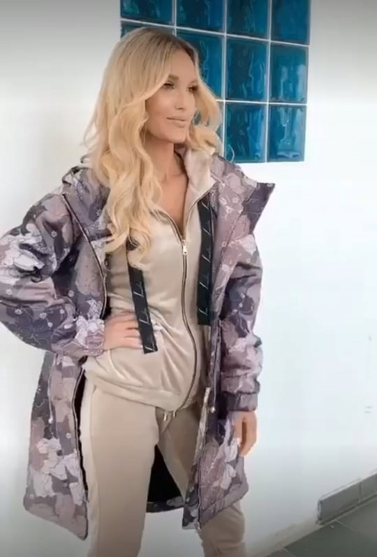 Parka bunda Lalous s kapucí Šedé květy vel M