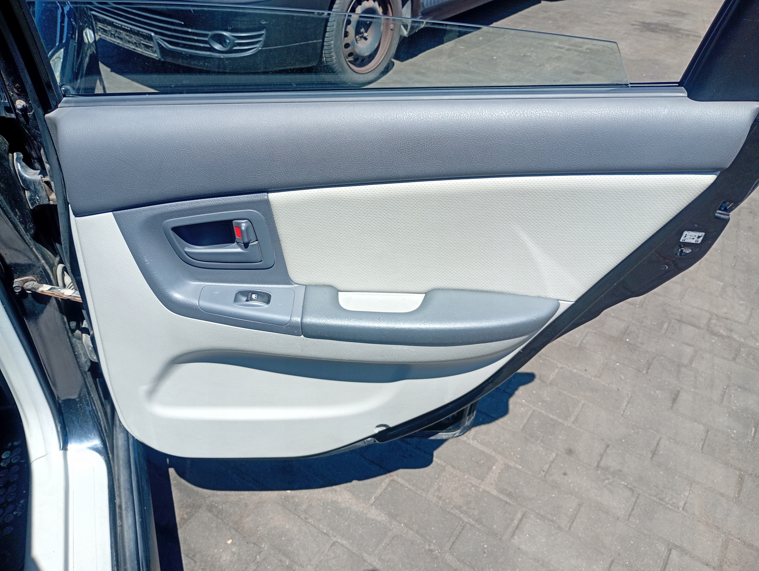 upholstery side right rear part Kia CERATO 1 and 04-07