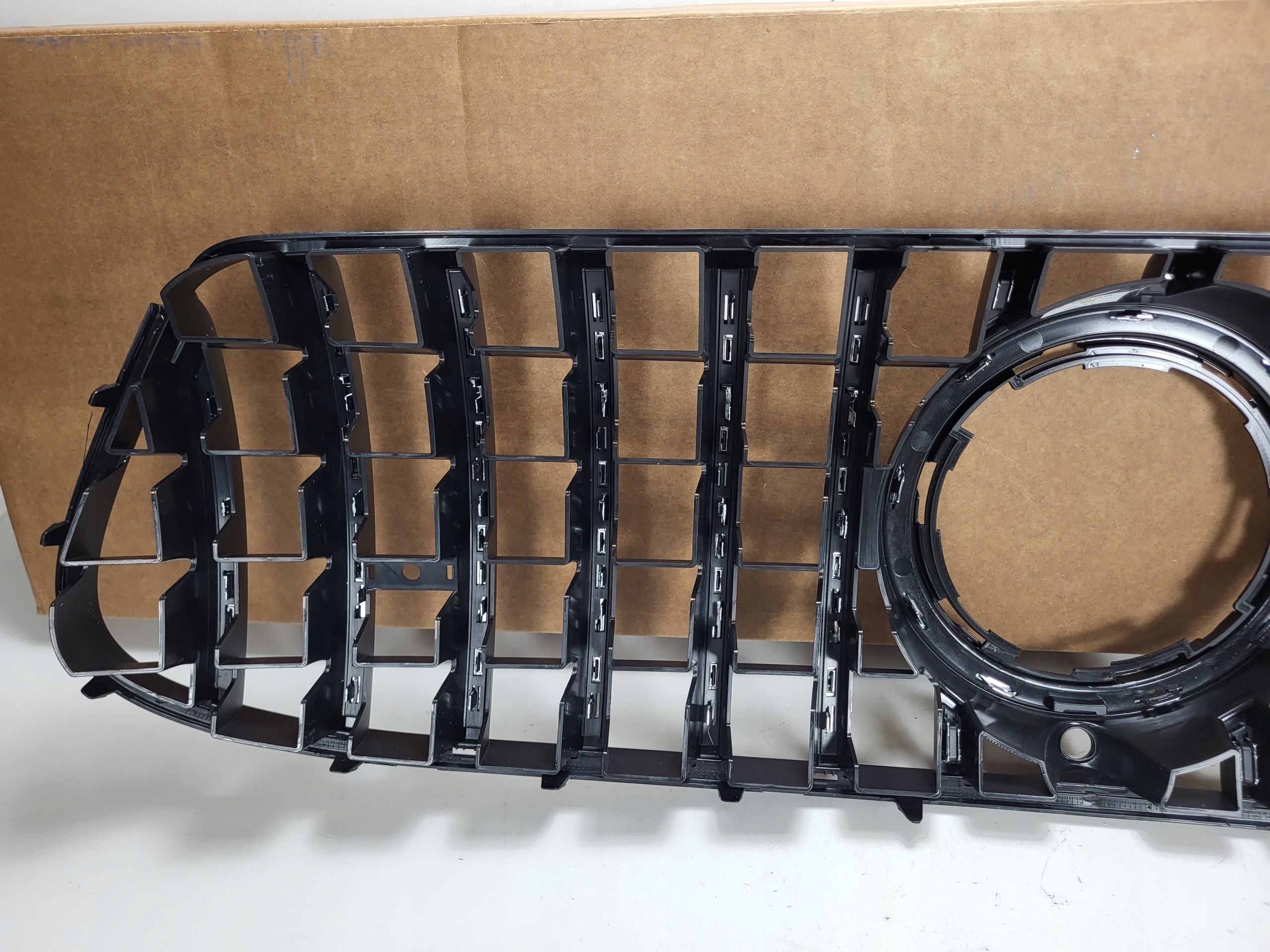 MERCEDES GLE II 2 W167 AMG grill atrapa zderzaka pod kamerę Typ samochodu Samochody osobowe