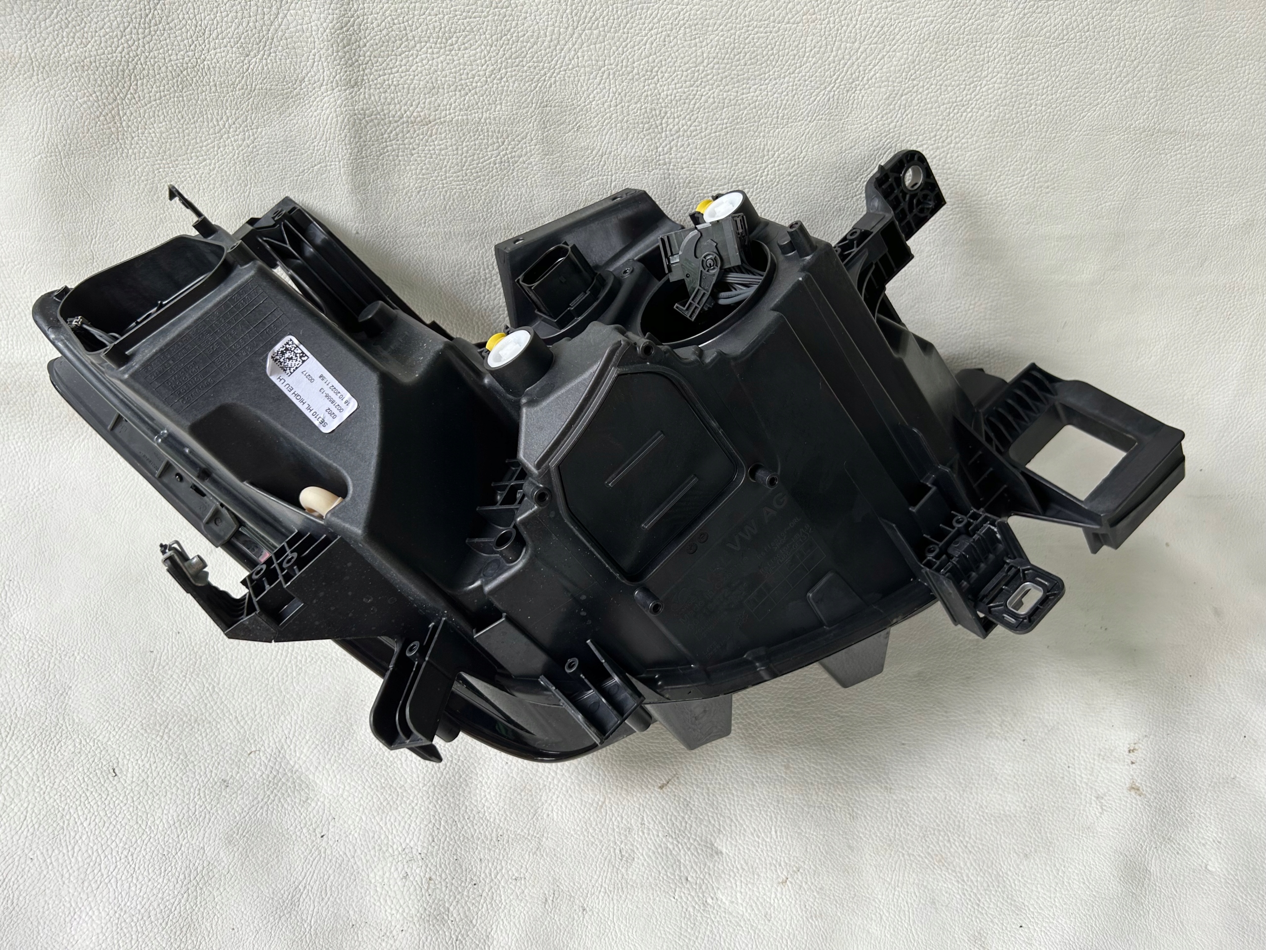 Cupra Born of lights led left left front 10F941007H