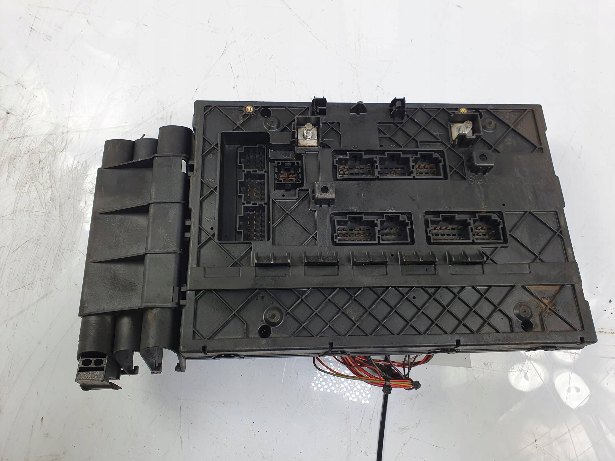 Module fusibles SAM A0014461558 MERCEDES ACTROS 1945