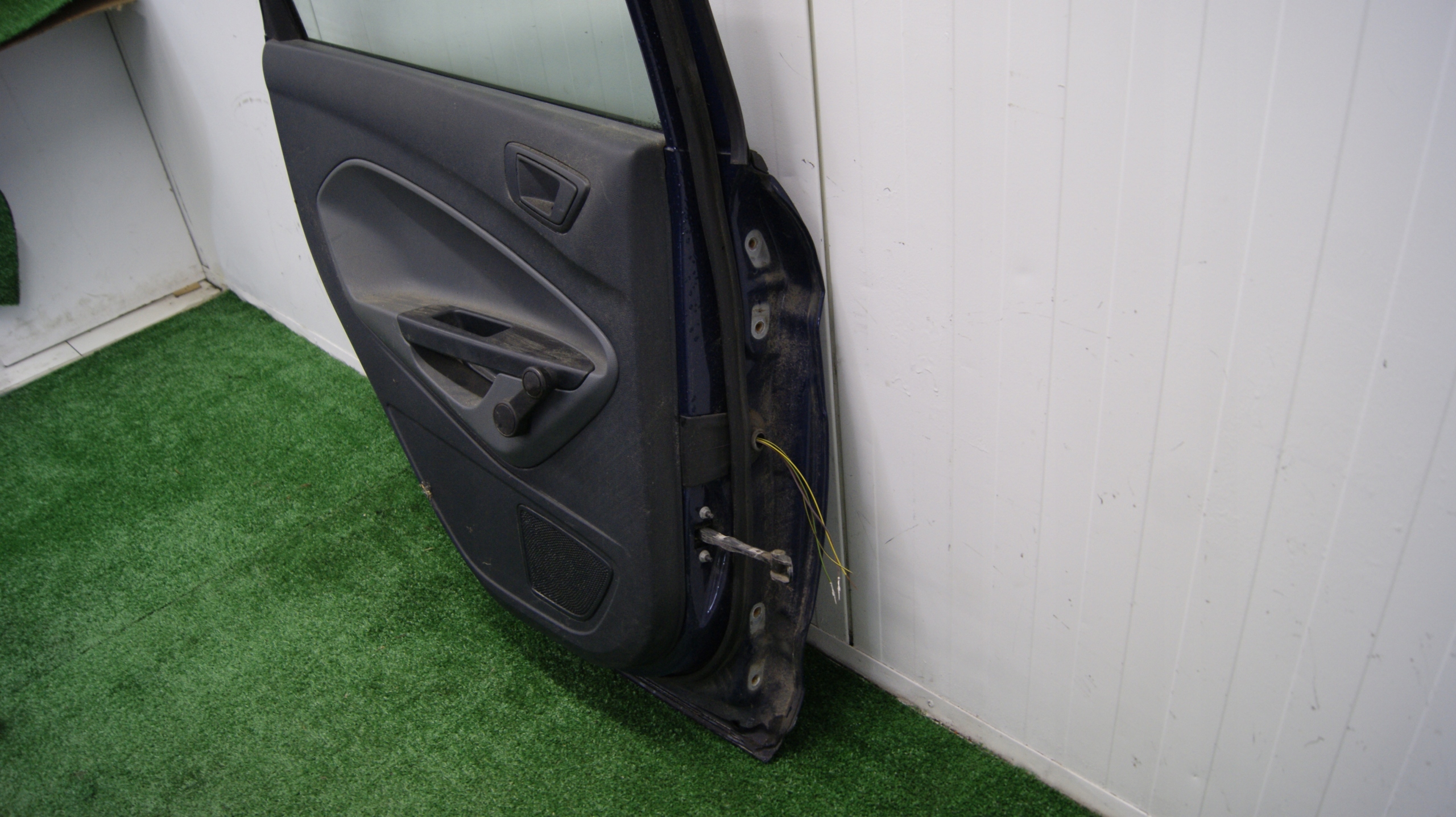 Tür links heck FORD FIESTA MK 7