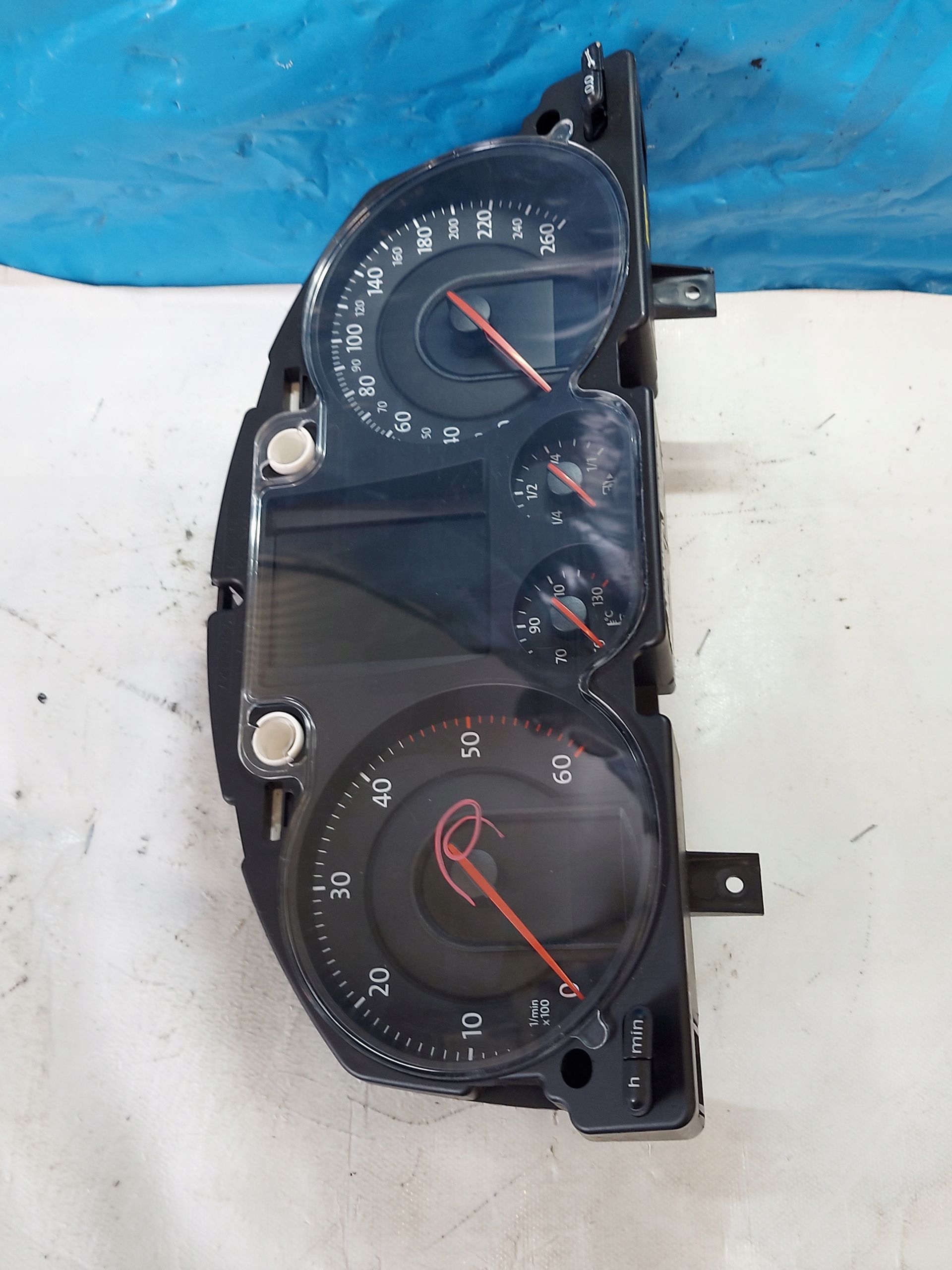 dials clock PASSAT B6 2.0 TDI 3C0920871