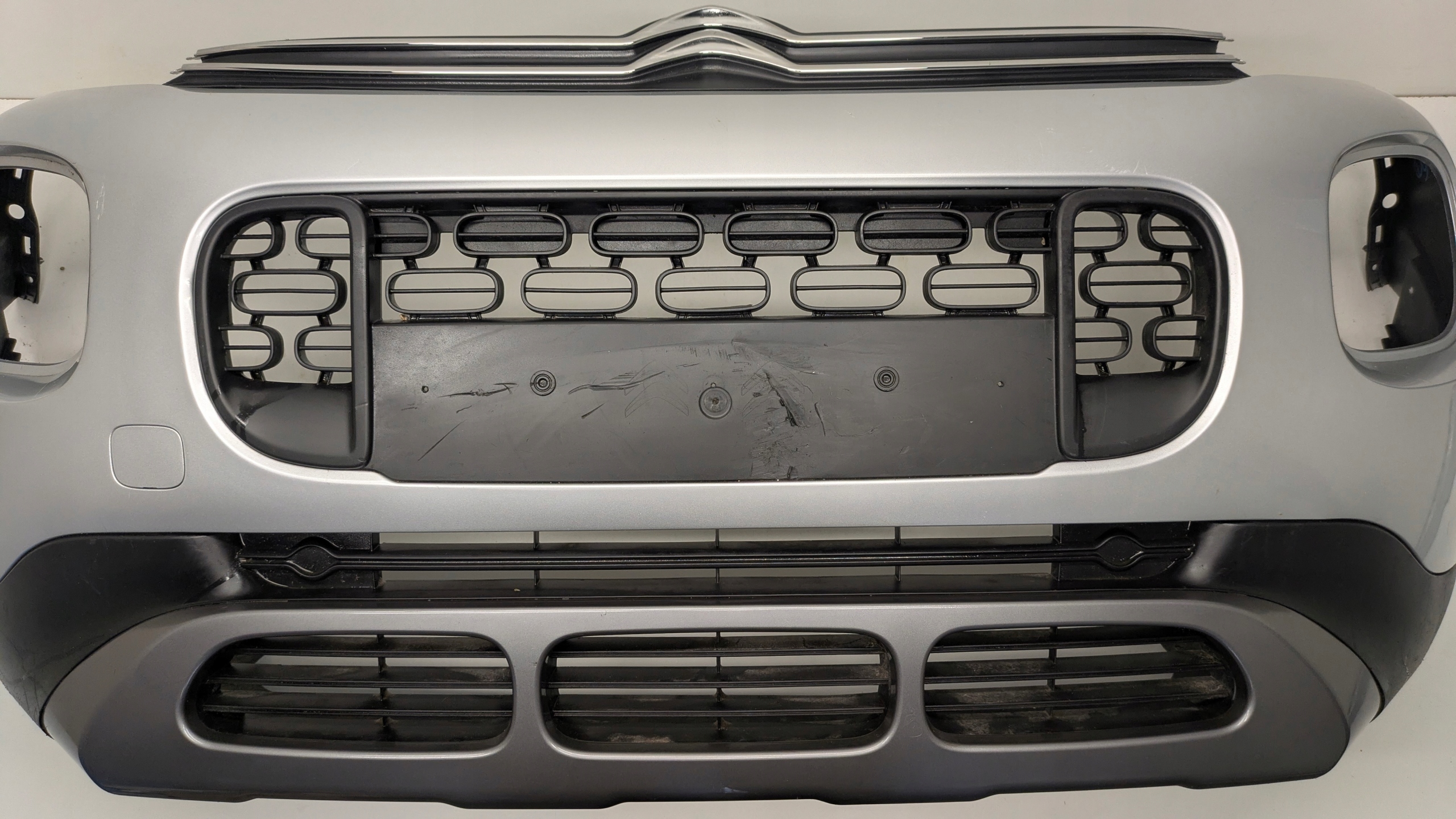 Zderzak przedni CITROEN C3 AIRCROSS 2017-2021 Producent części Citroen OE