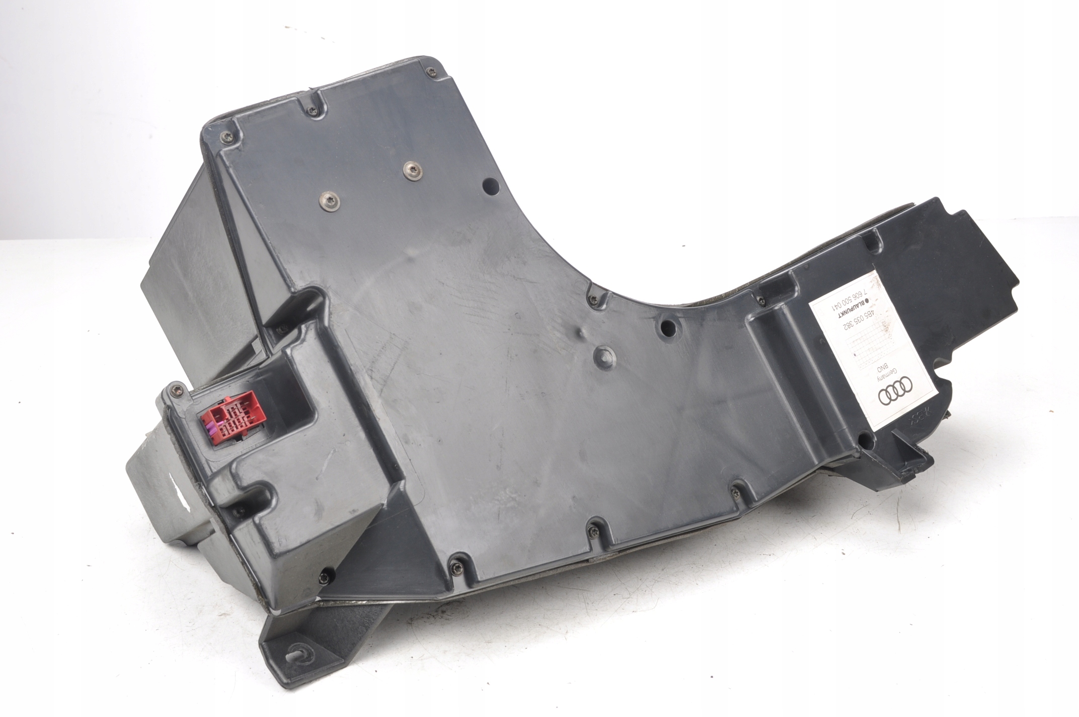 AUDI A6 C5 сабвуфер 4B5035382