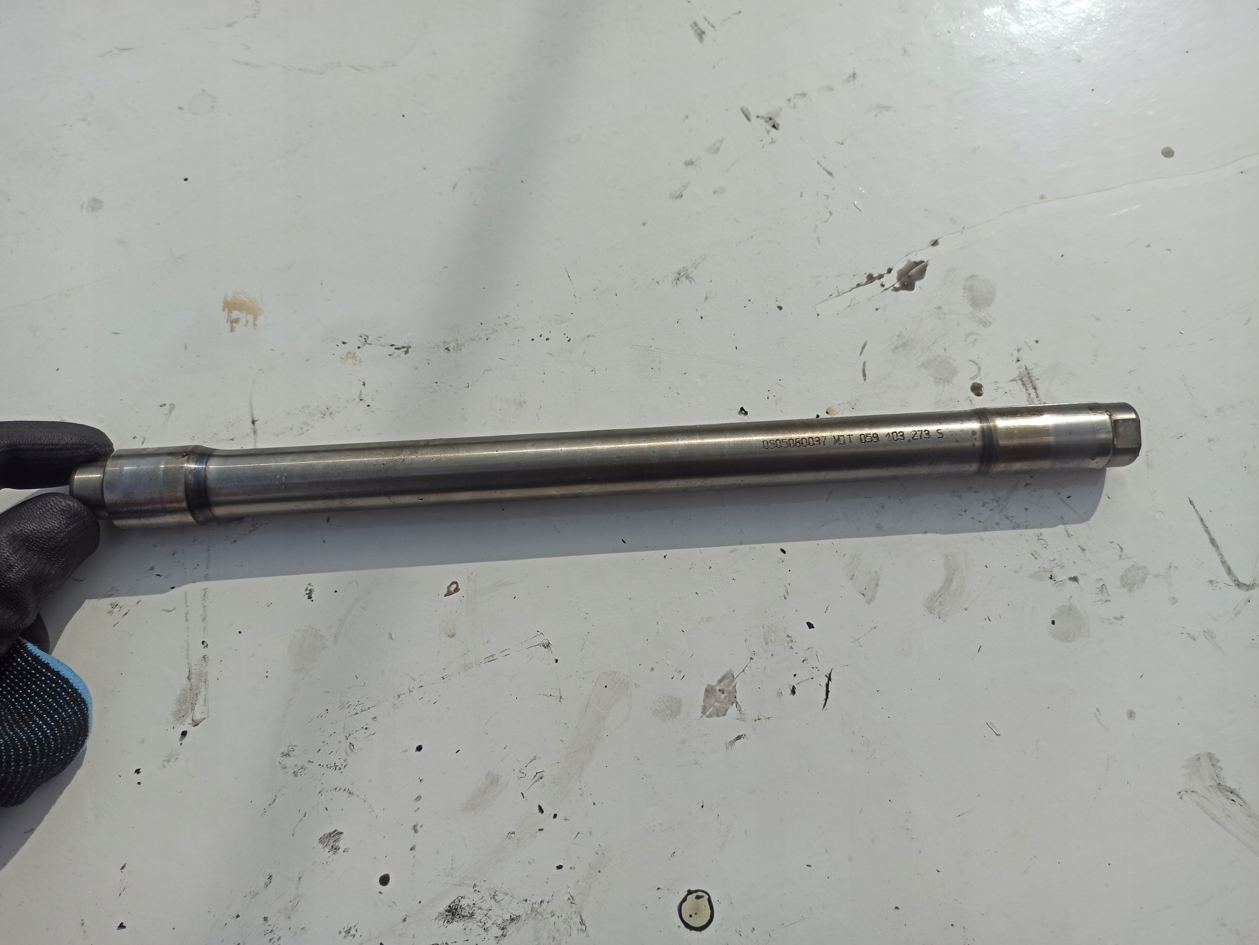 cam BALANSOWY AUDI A5 3.0 TDI CCWA 059103273S