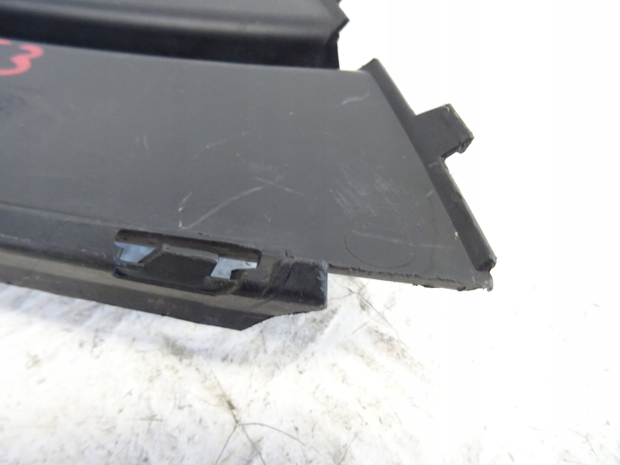 grid of a bumper front front right MERCEDES GLA W247 AMG A2478854005