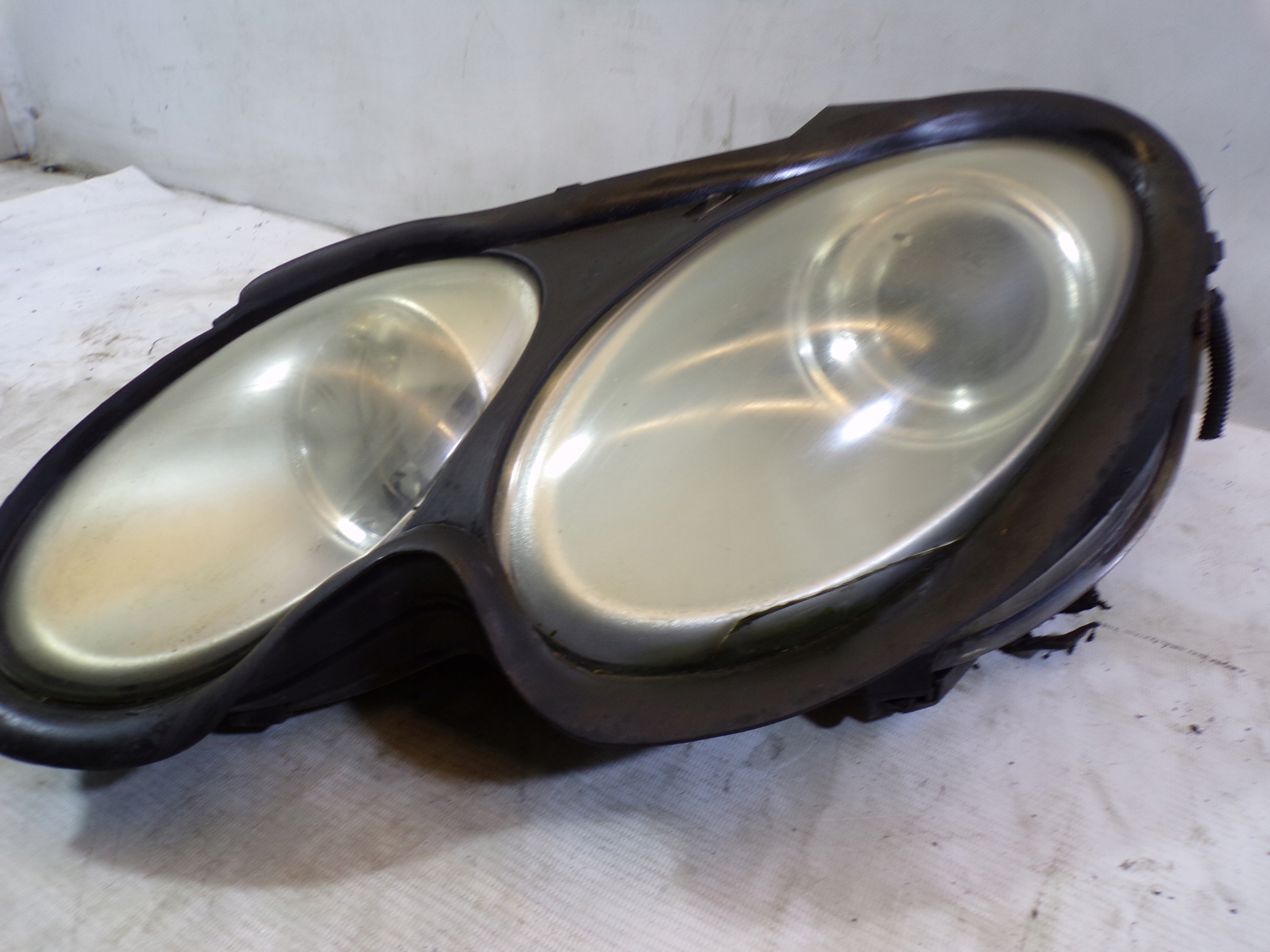 light front front left SMART FORFOUR (K)