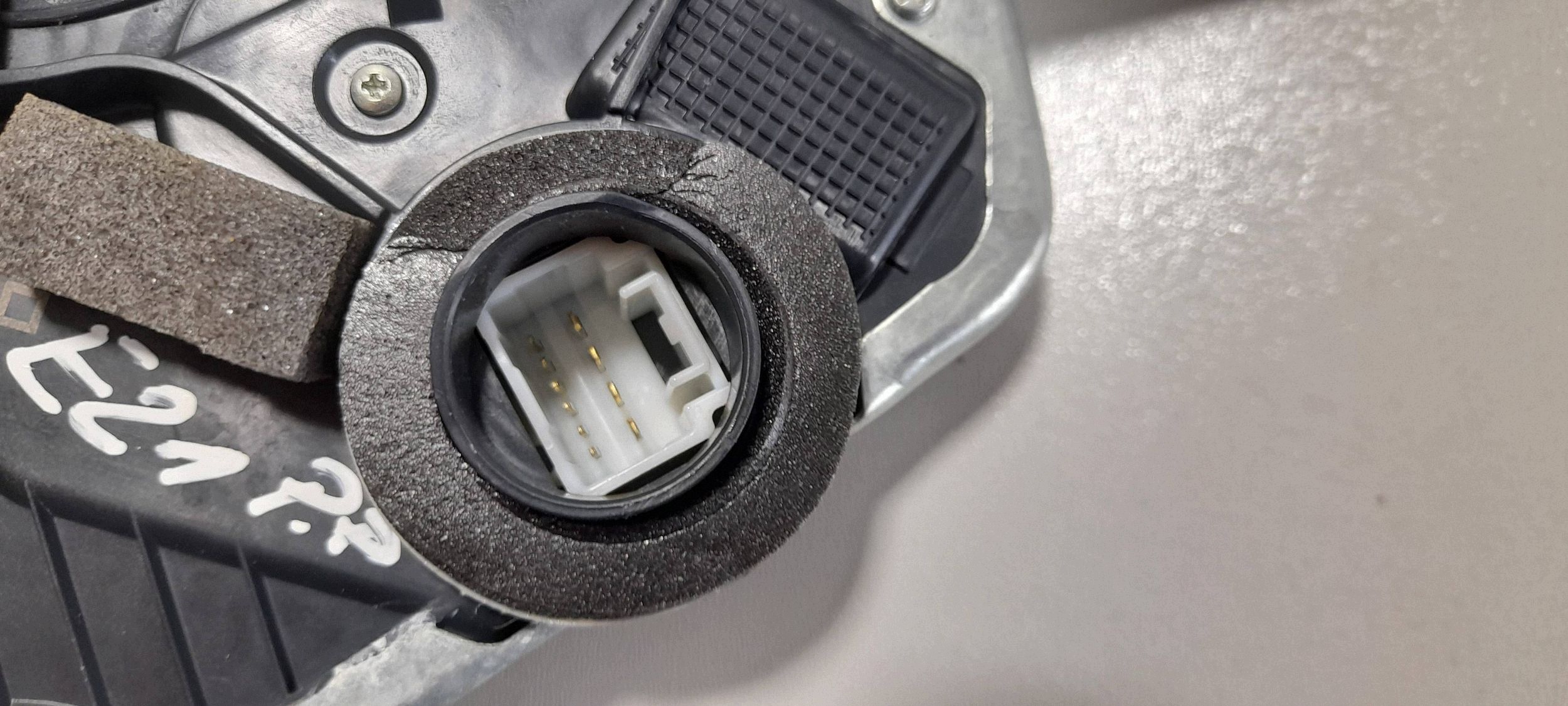 Toyota Corolla E21 lock door front right 10-Pin Smart Key (ZB330)