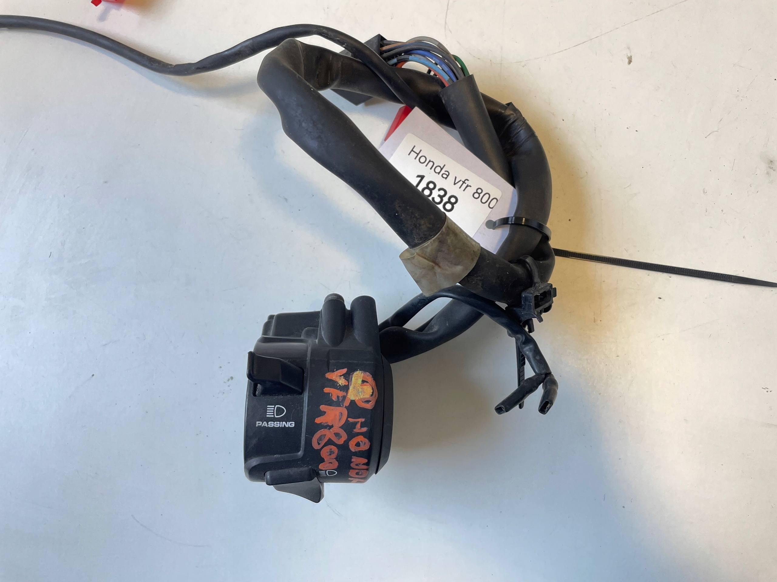 Honda VFR 800 RC46 Przełącznik Lewy Manetka