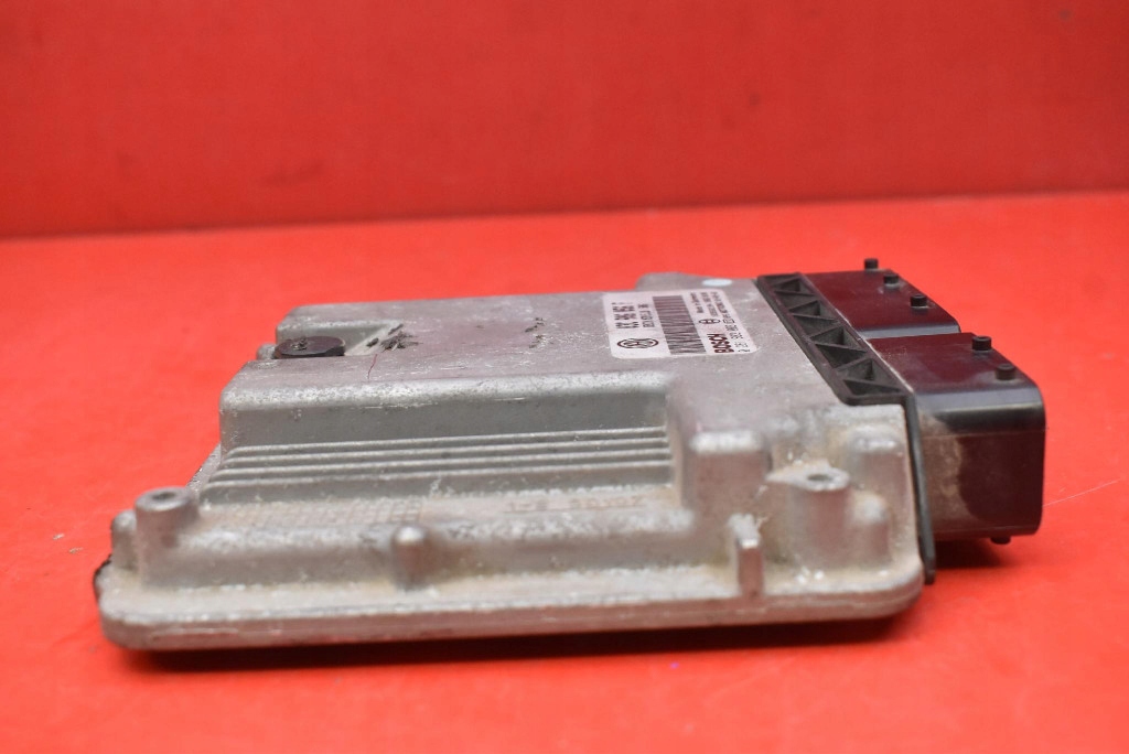 centralina computer motore 03C906056F VW TOURAN 1 e 1.6 FSI 115 KM 03-06