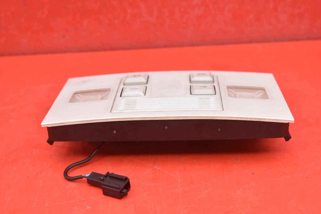 light lighting of the interior front 5G1947105Q VW PASSAT B8 14-22