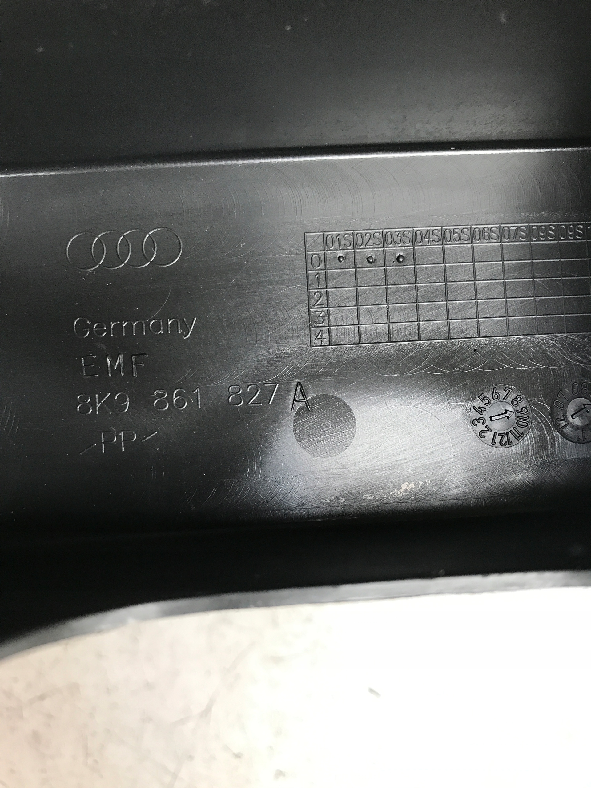 moulding cover boot left A4 B8 8K9861827A